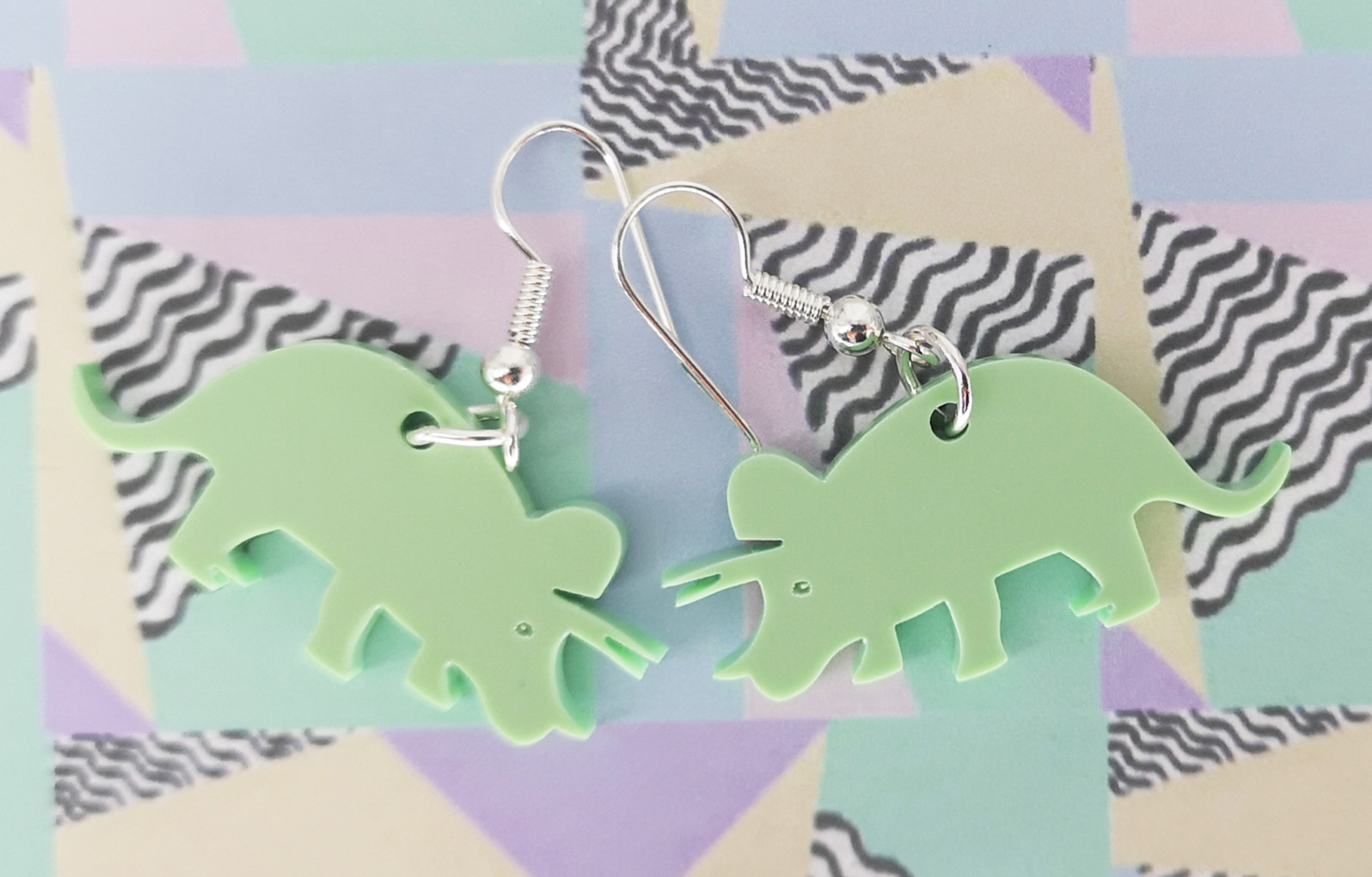 LCE130  Tri £2.50 Mint