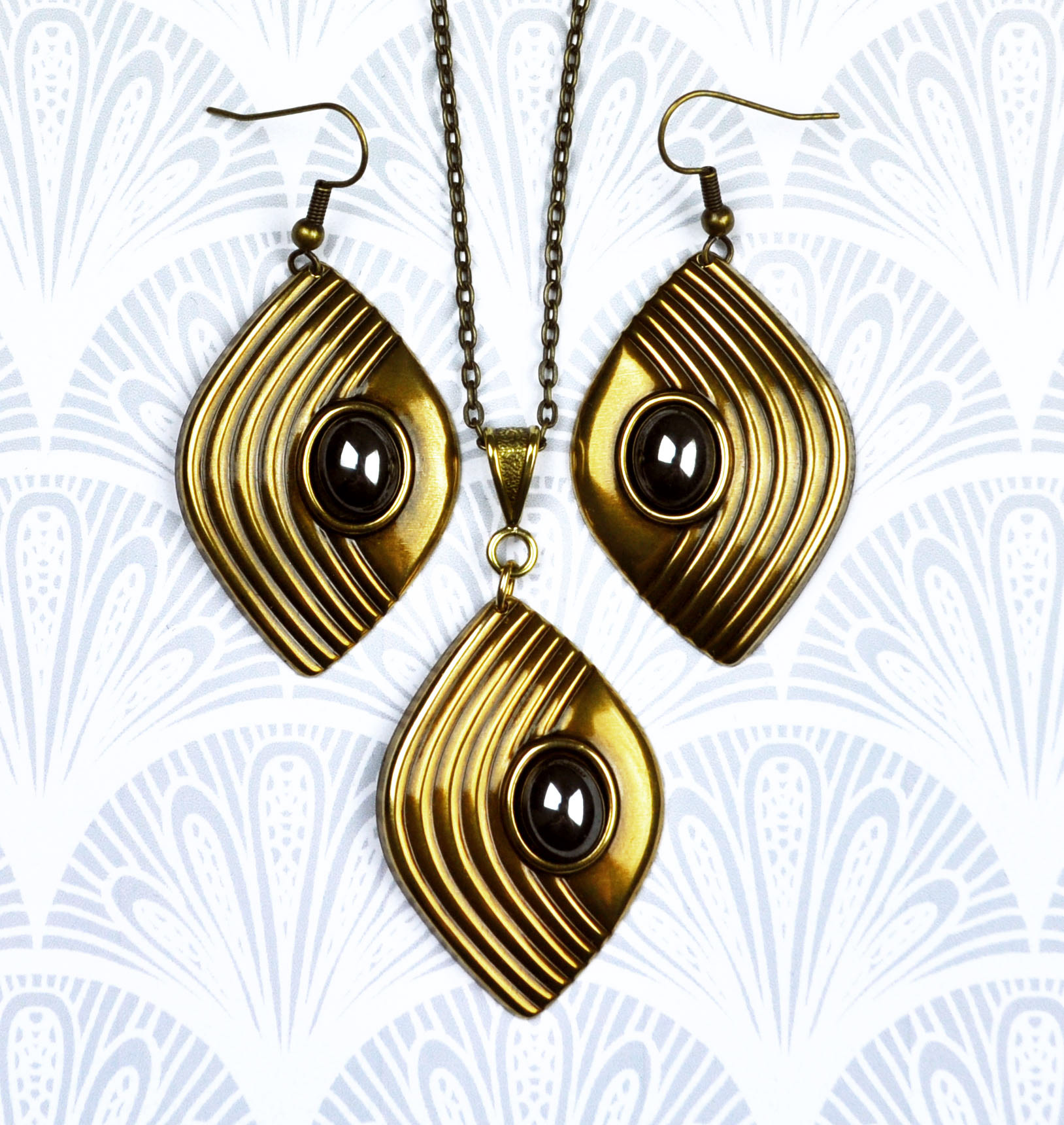 DE16  £3.95    DN7  £3.50