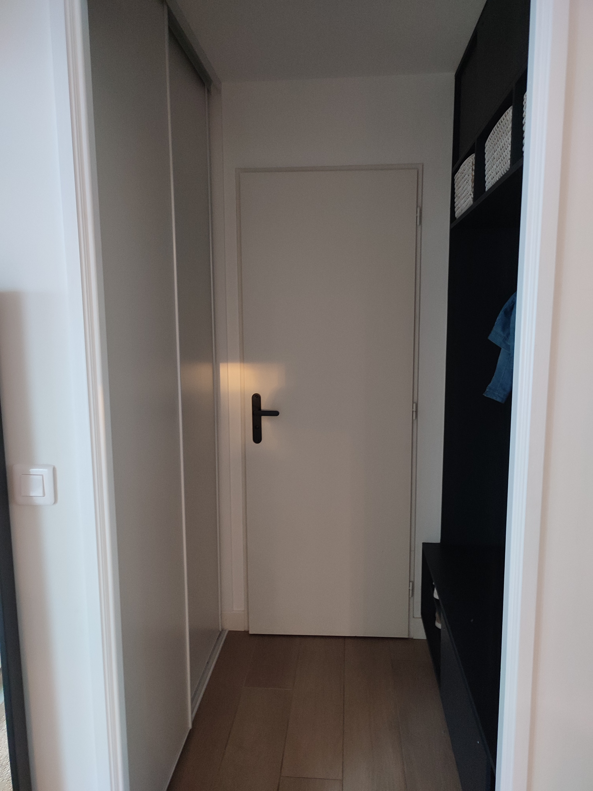 Sas avant les toilettes