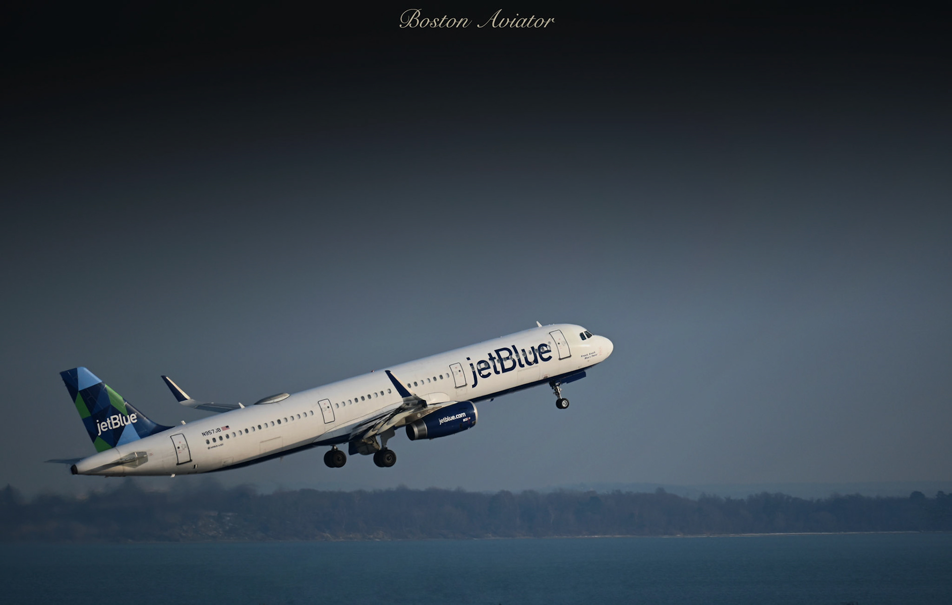 JetBlue A321 - Boston MA