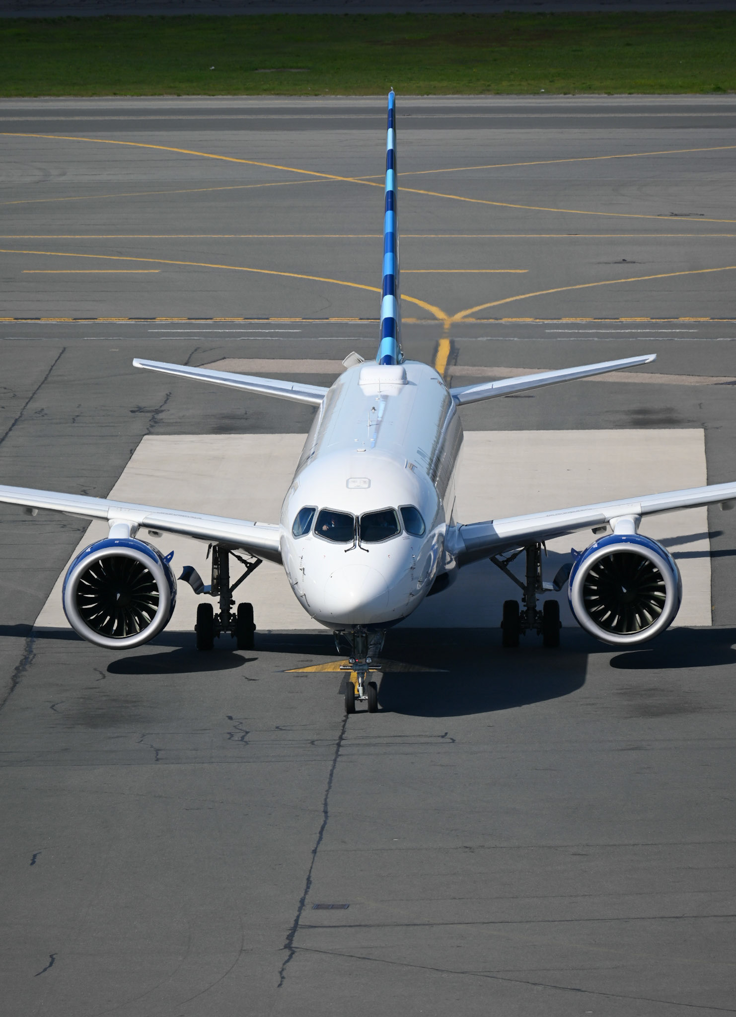 JetBlue A220 - Boston MA