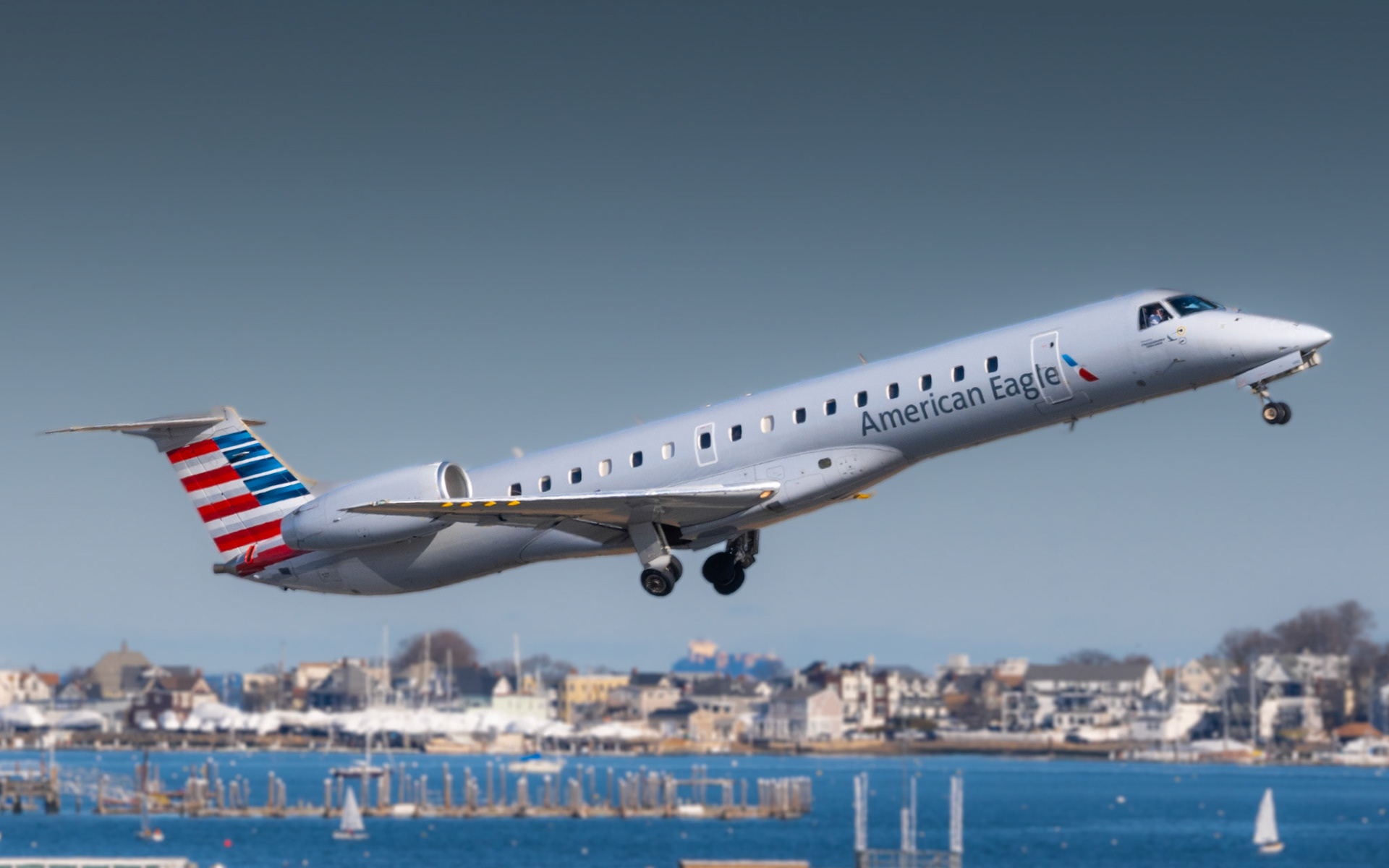 American Eagle ERJ145 - Boston MA