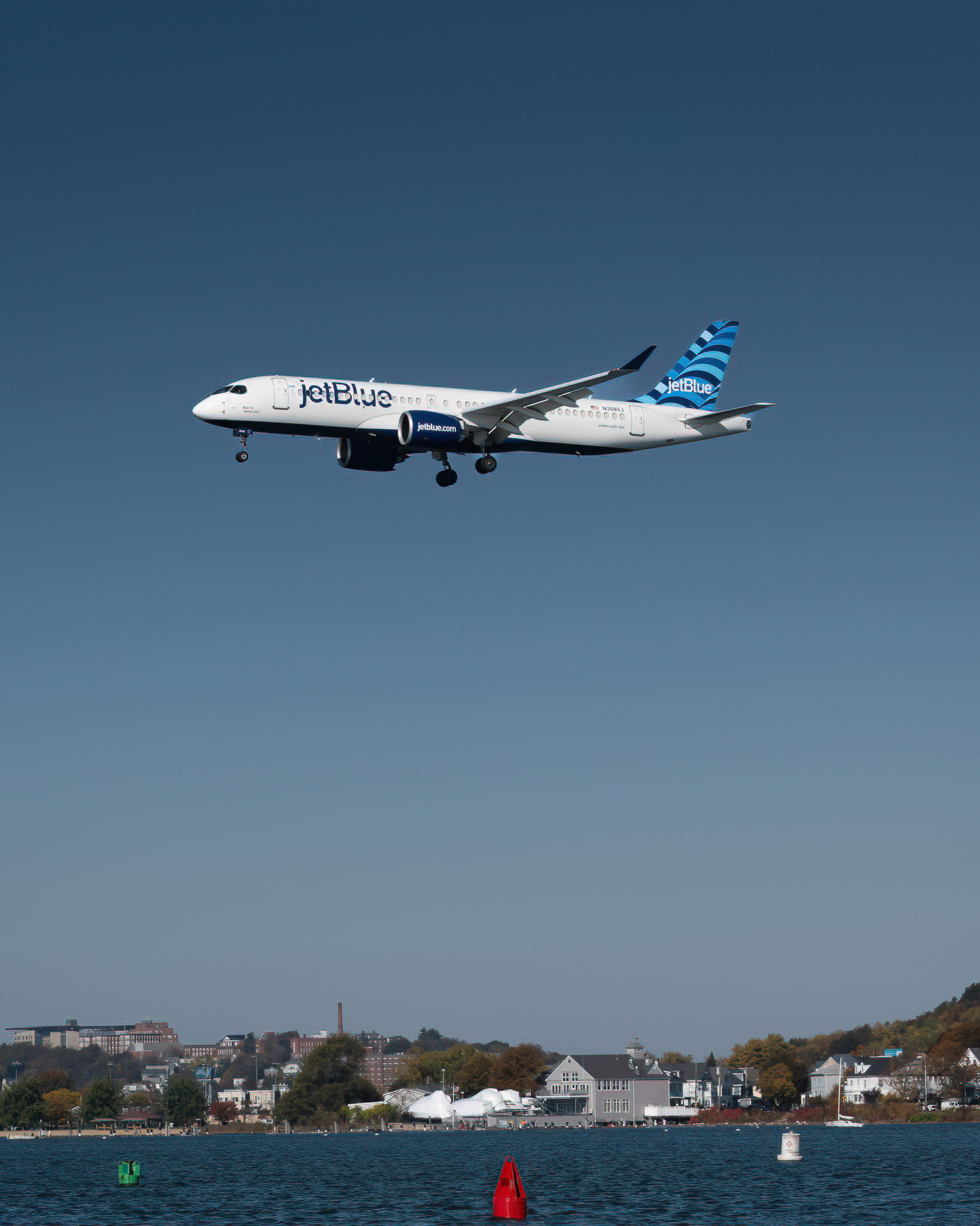 Jetblue A220 - Boston MA