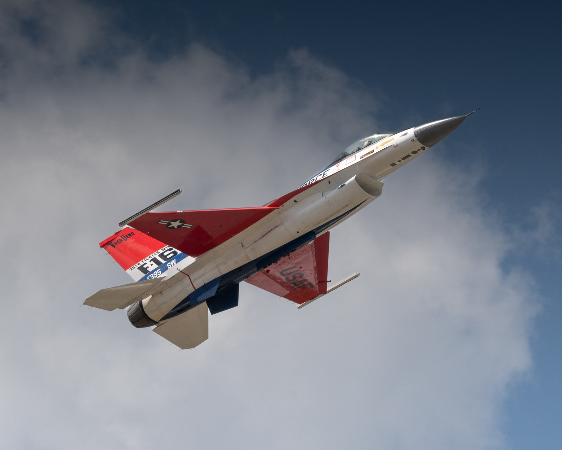 USAF F16 Demo Team - Lakeland Florida