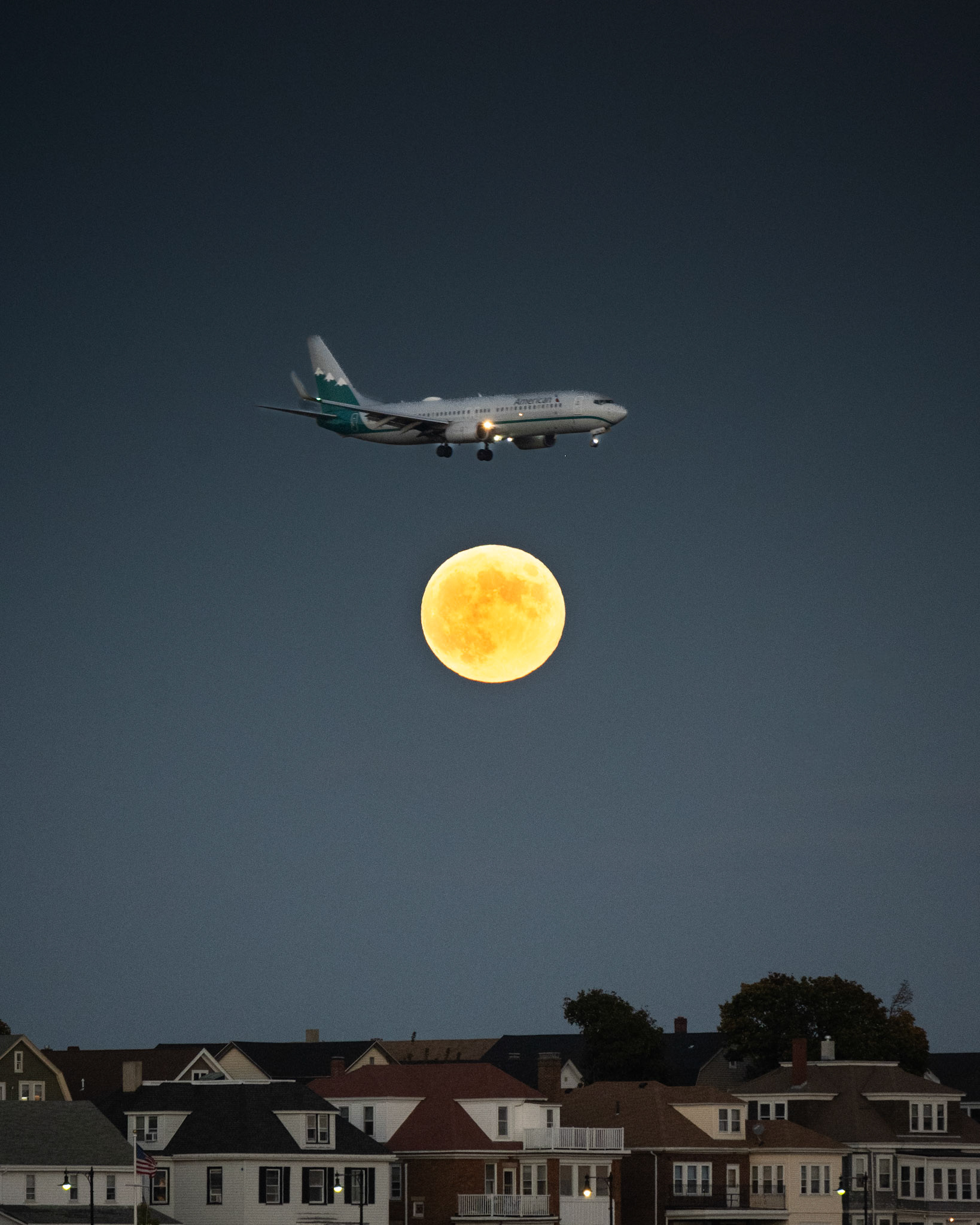 American 737 - Boston MA