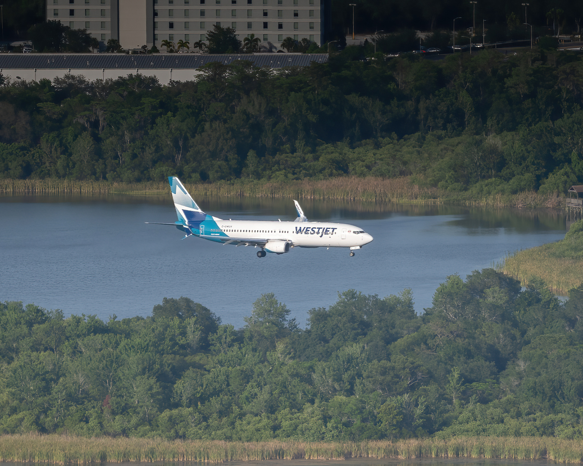 Westjet 737 - Orlando Florida