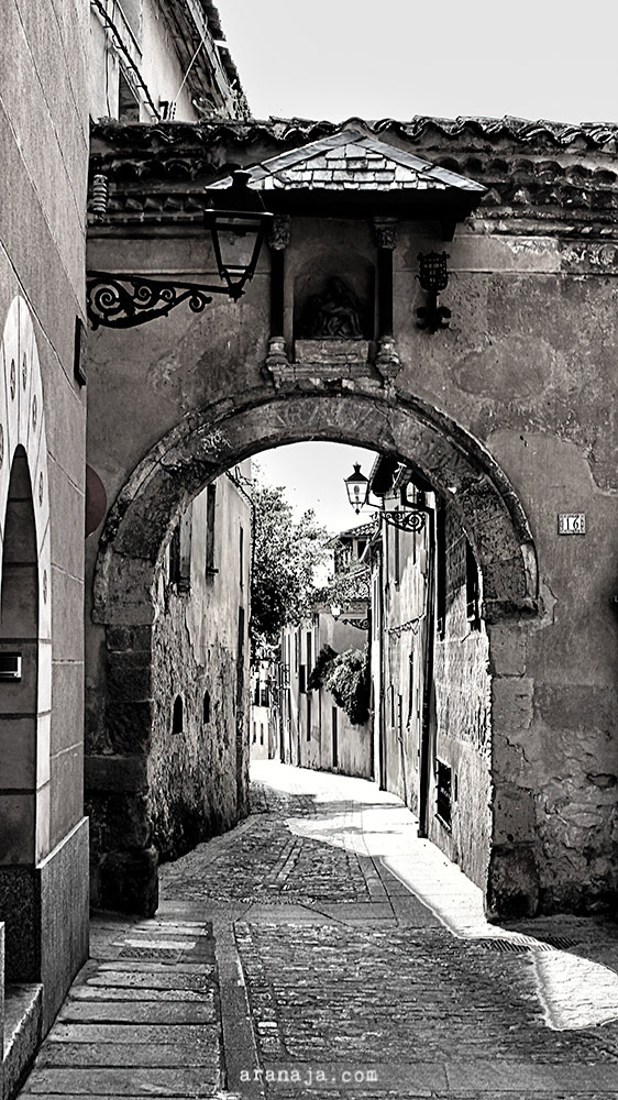 Suburbia VII-II 2013