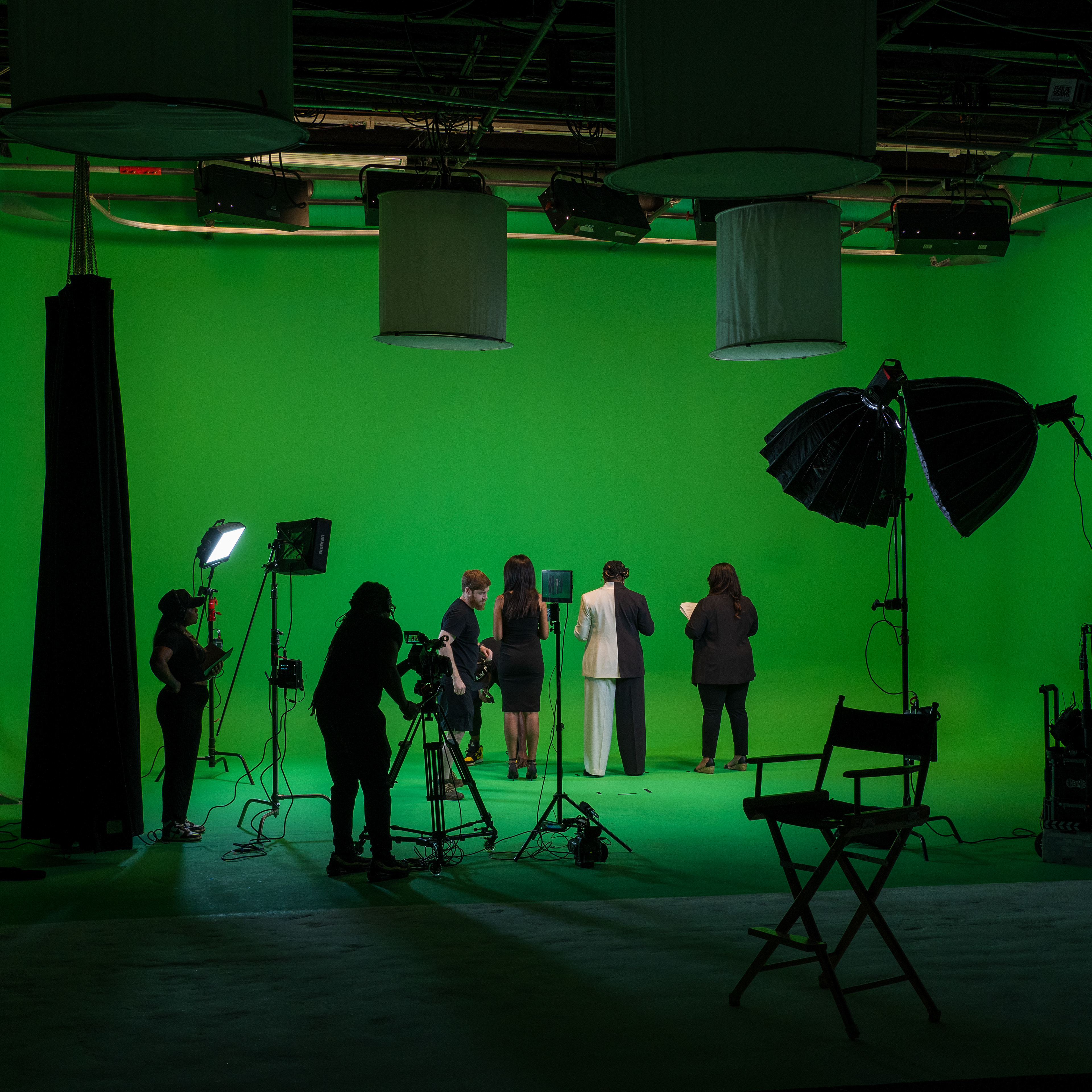 BLACK WOMEN SELL LIVE COMMERCIAL 2 SET