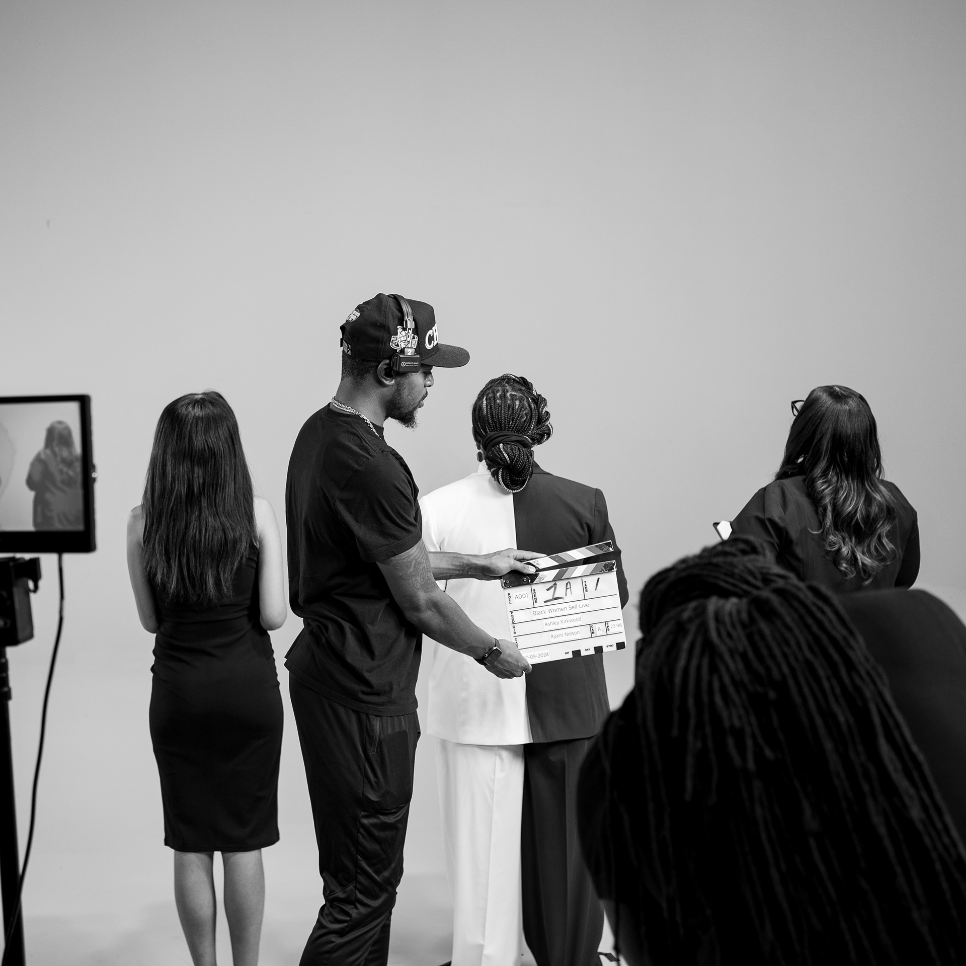 BLACK WOMEN SELL LIVE COMMERCIAL 2 SET