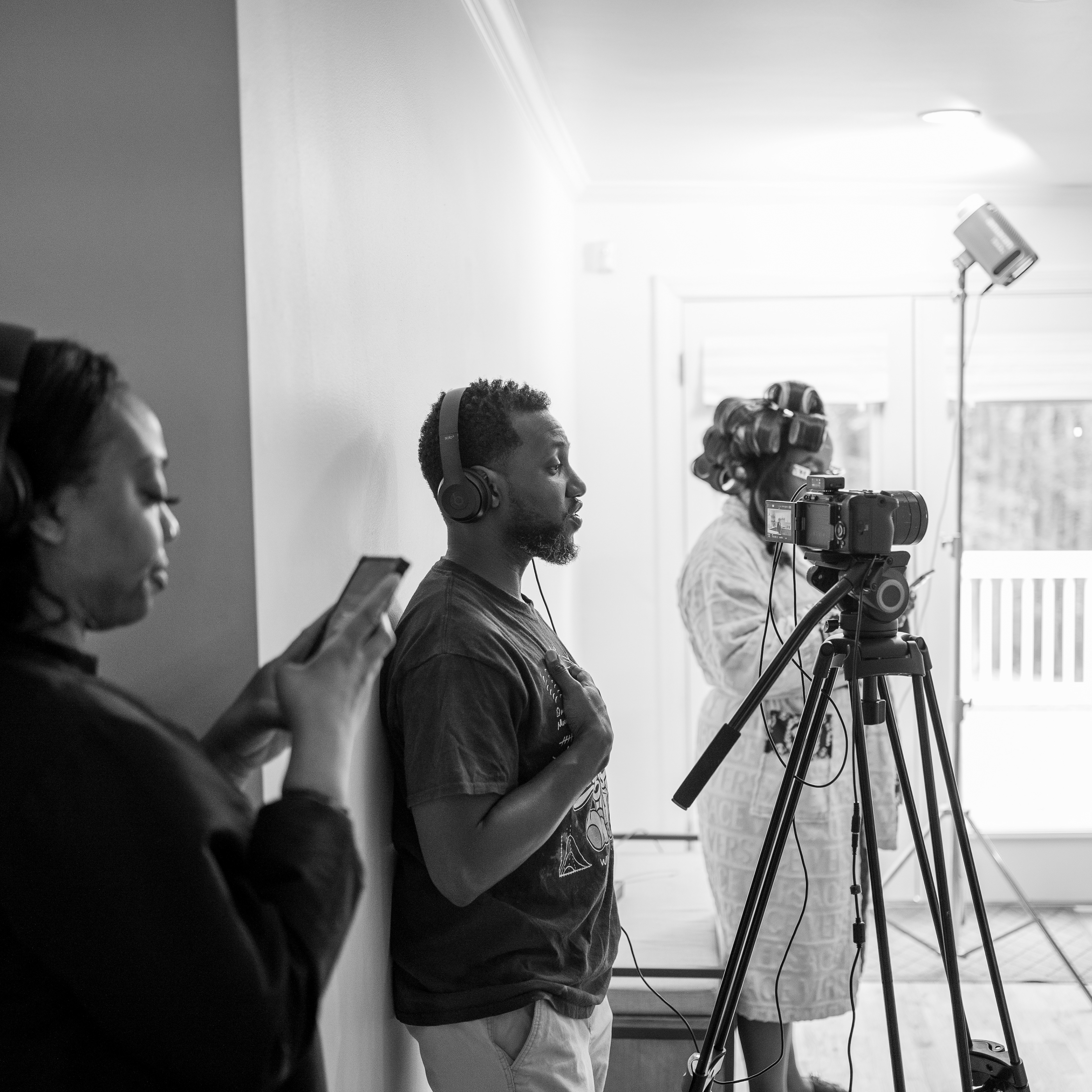 BLACK WOMEN SELL LIVE COMMERCIAL SET