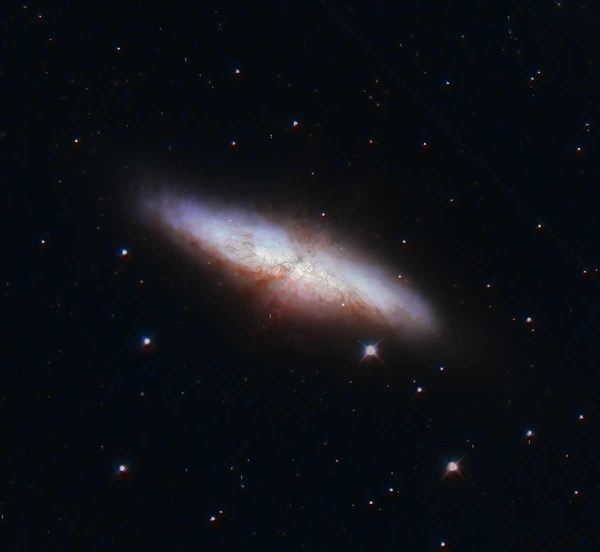 M84 Galaxia del Cigarro. LRGB