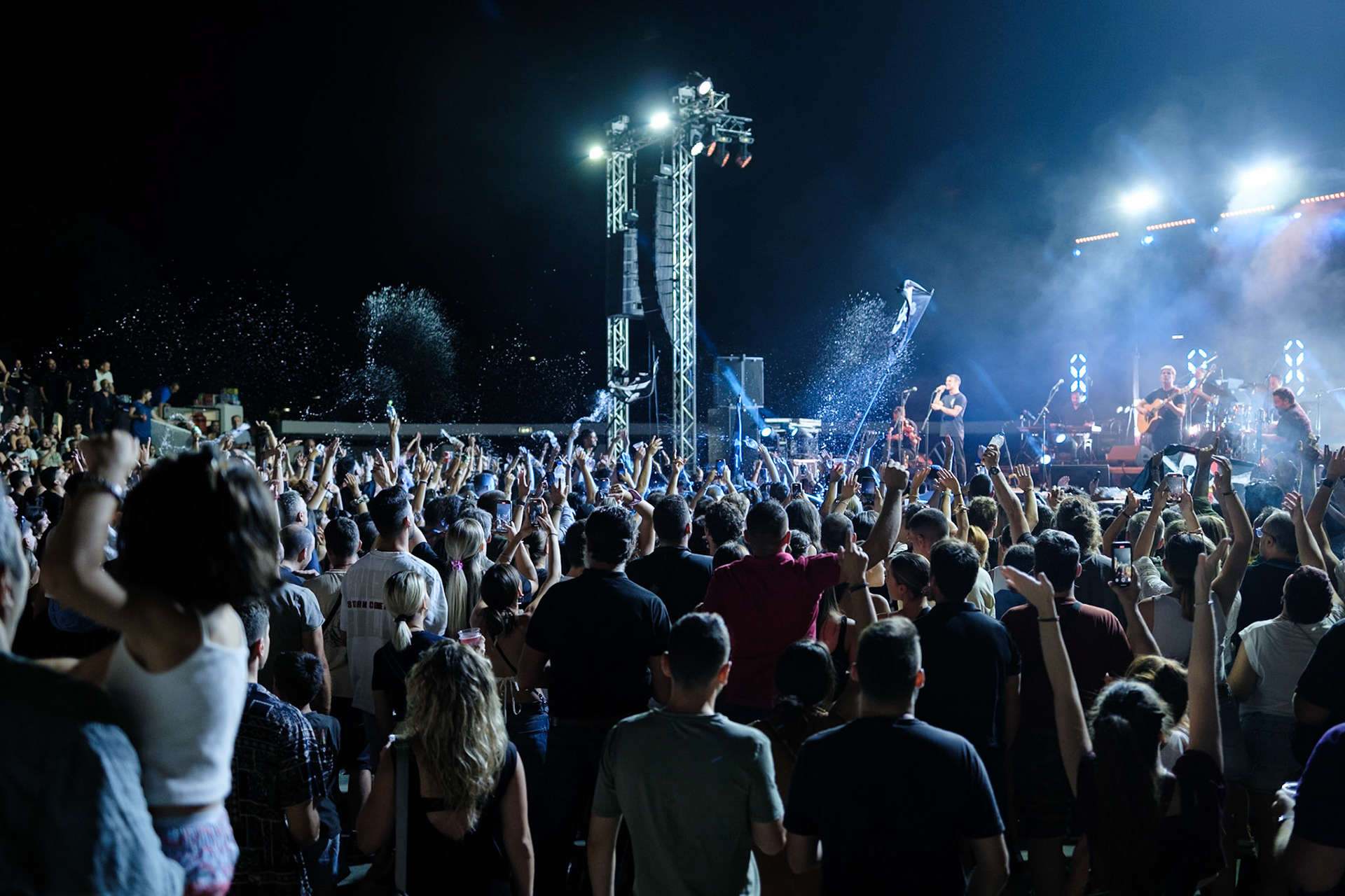 Sokratis Malamas, Ioulia Karapataki, Giannis Malamas, music concert at Nea Moudania, Chalkidiki, Nea Propontida, Greece, August 2025, by Maria Kalafatsi