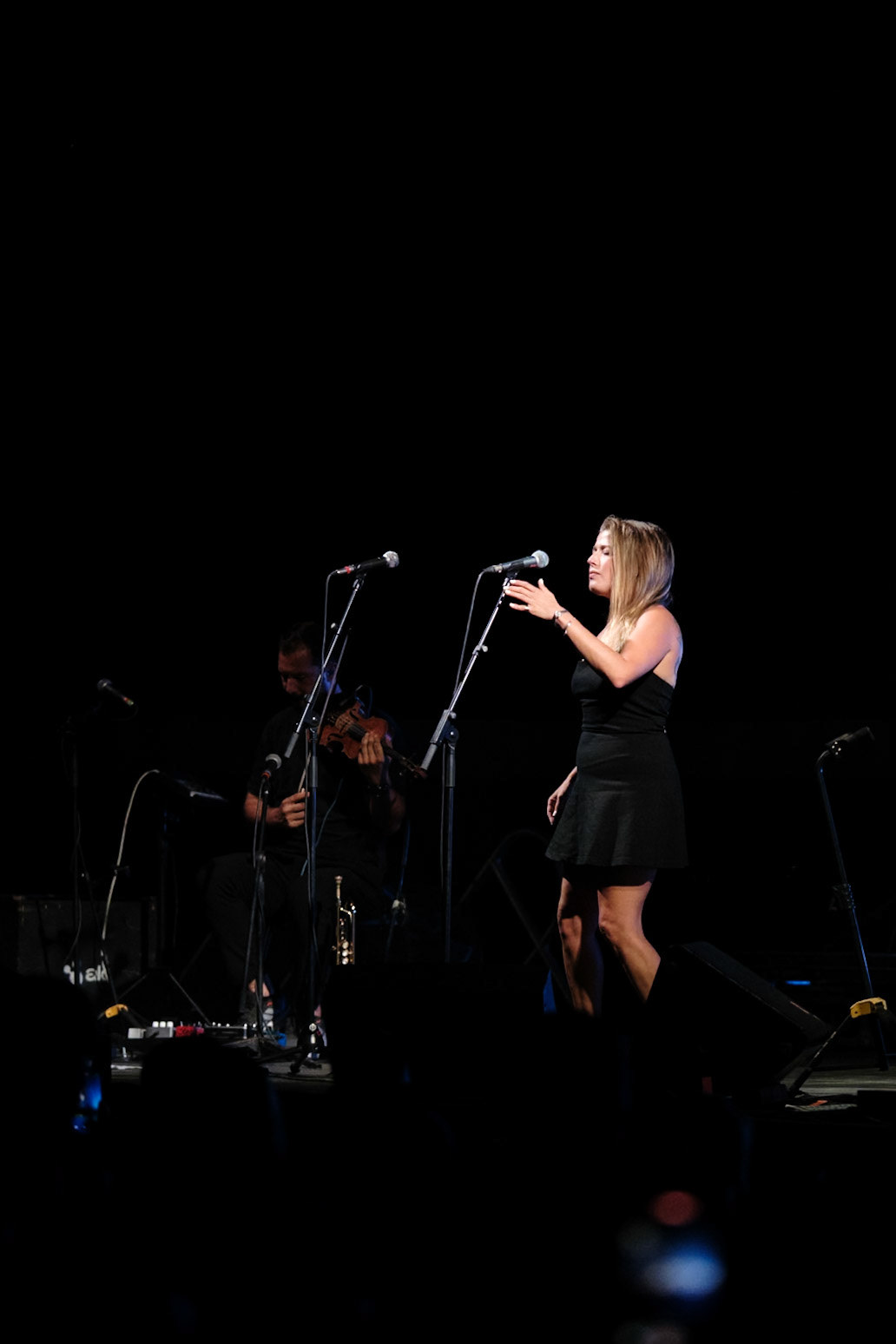 Sokratis Malamas, Ioulia Karapataki, Giannis Malamas, music concert at Nea Moudania, Chalkidiki, Nea Propontida, Greece, August 2025, by Maria Kalafatsi