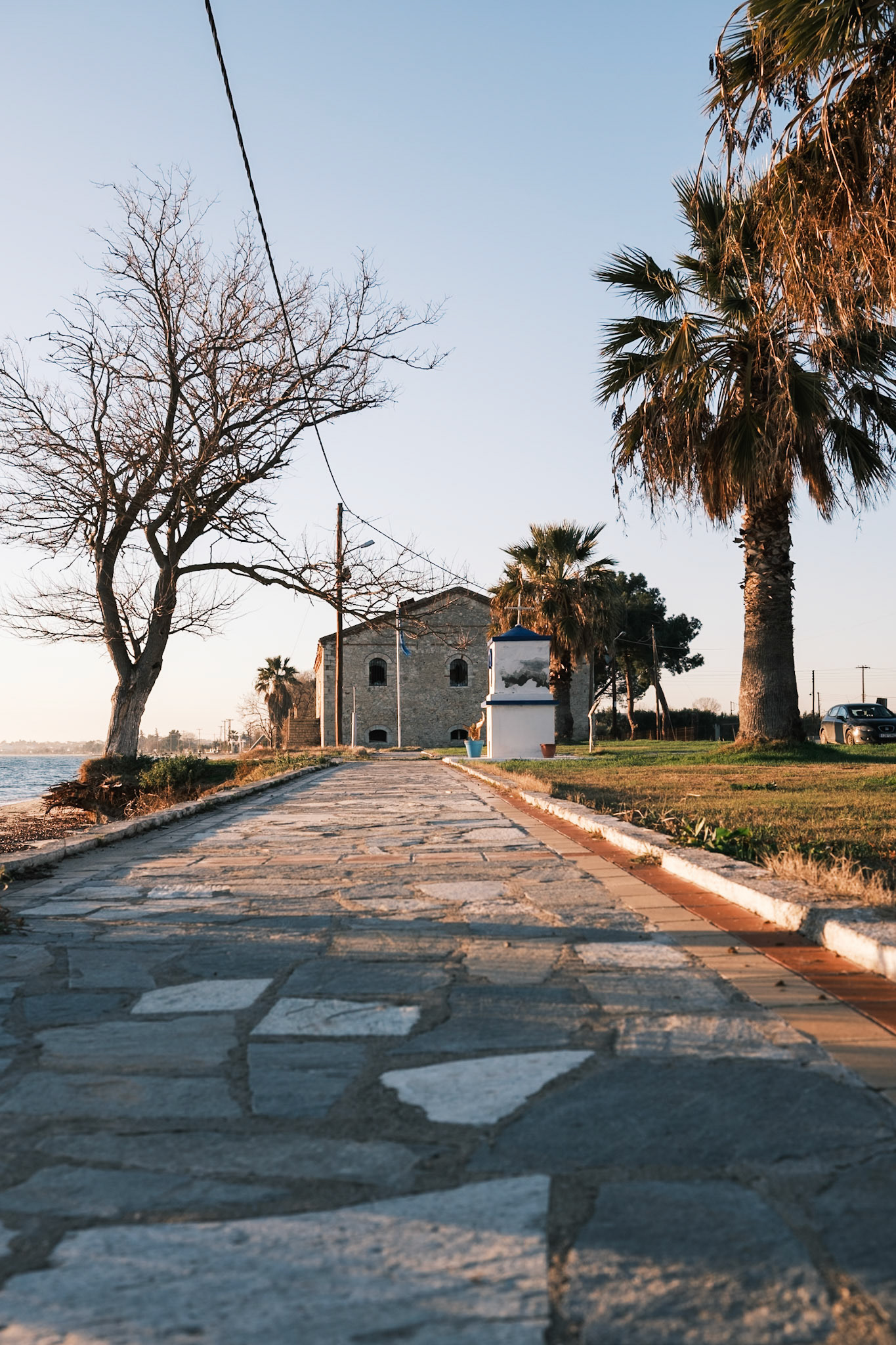 Μαγαζάρα, αρσανάς μετοχικού συγκροτήματος Μονής Βατοπεδίου. Παραλία Νέας Τρίγλιας.Κατασκευή αρχές 20ου αιώνα. Ιανουάριος 2025, Maria Kalafatsi