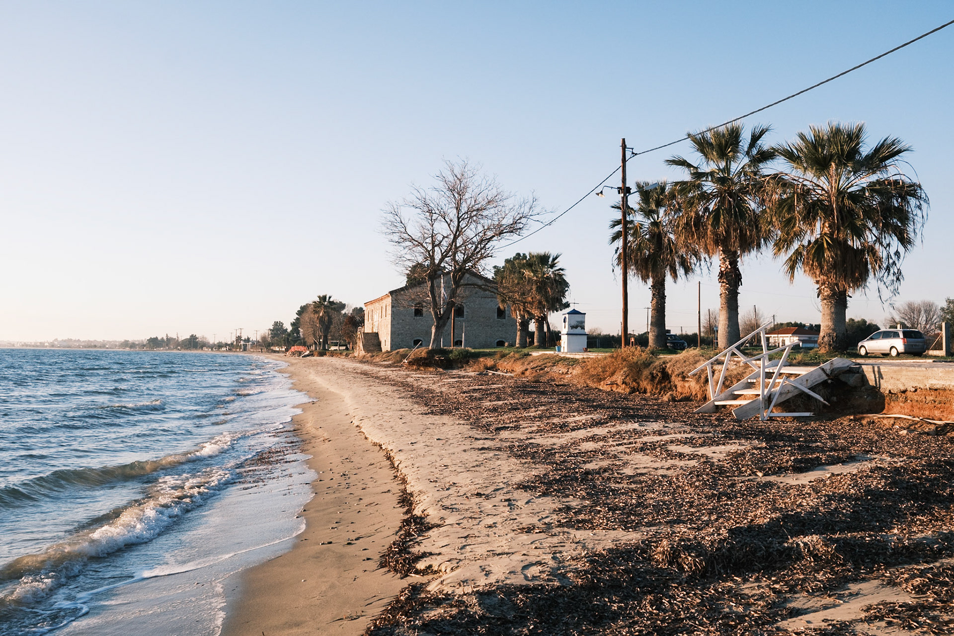 Μαγαζάρα, αρσανάς μετοχικού συγκροτήματος Μονής Βατοπεδίου. Παραλία Νέας Τρίγλιας.Κατασκευή αρχές 20ου αιώνα. Ιανουάριος 2025, Maria Kalafatsi