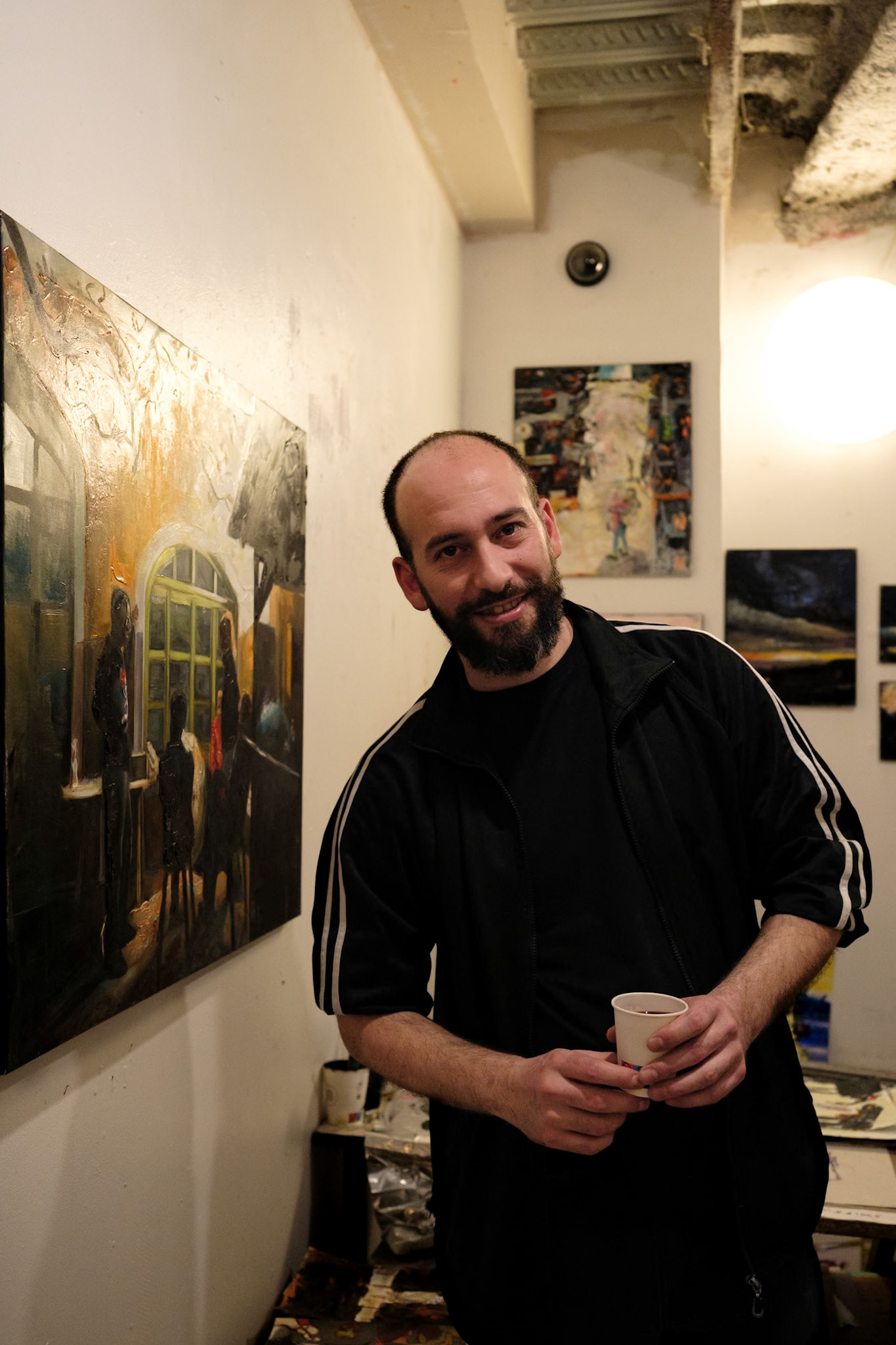 Greek artist Christos Skordas, at his corner of art galery 59 Rivoli in Paris during Nuit Blanche on June 6th, 2026. 59 Rivoli is an art gallery on the 1st department of Paris.Le peintre Christos Skordas, a son coin du 59 Rivoli, lors de la Nuit Blanche a Paris le 6 juin 2026.