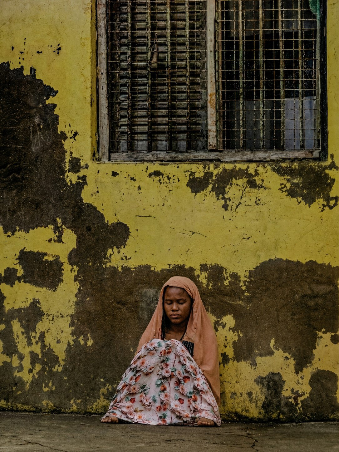 Peeling Paint, Mombasa