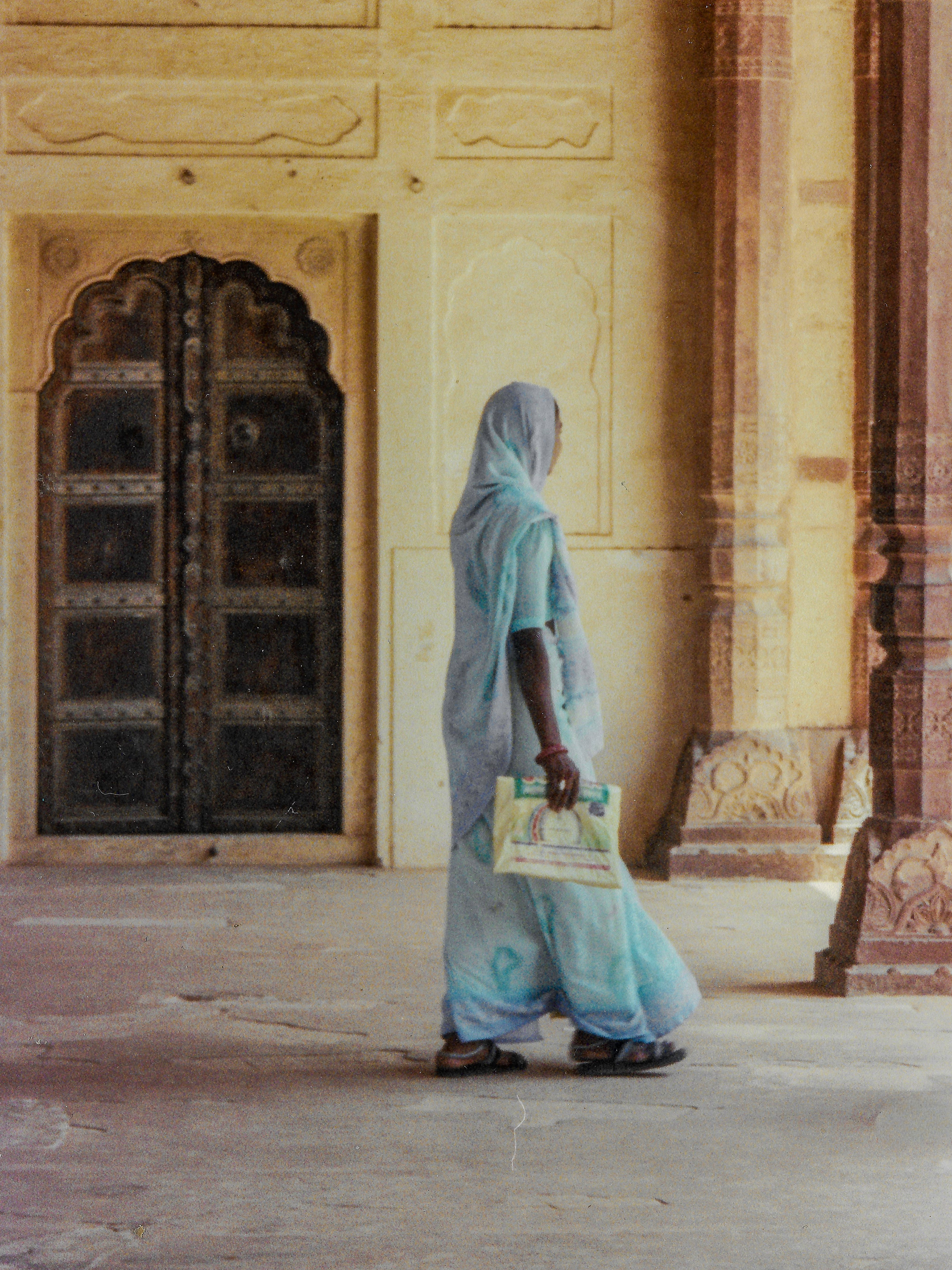 Delivery, Bhuj