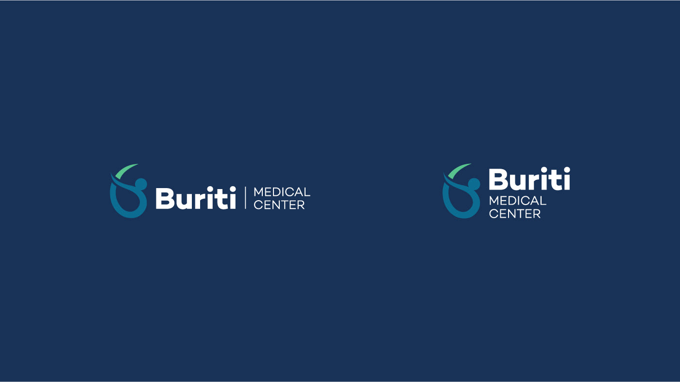 Versões do logo do Buriti - Medical Center, versão horizontal e vertical, na cor branca e fundo azul.