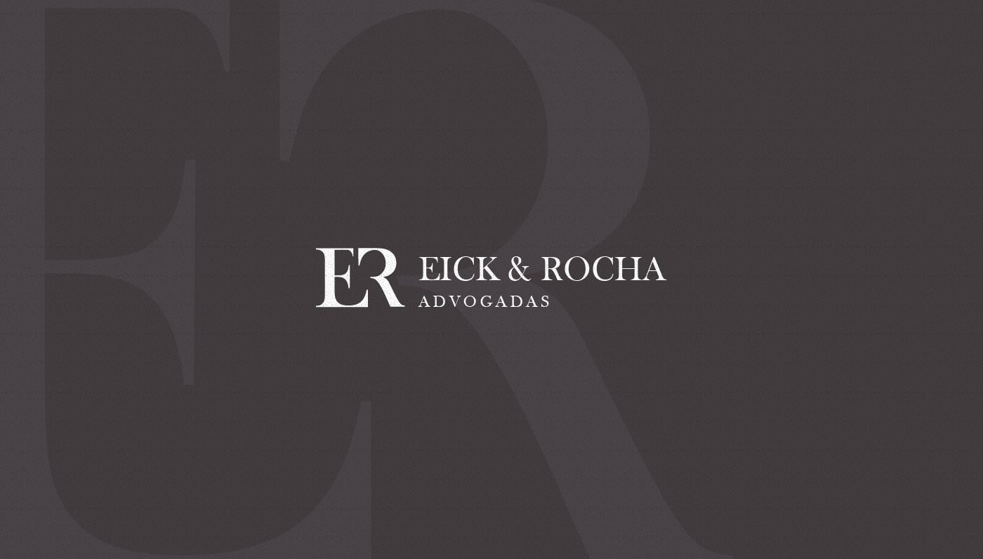 Logotipo da Eick & Rocha Advogadas na versão horizontal, cor branca e fundo escuro.