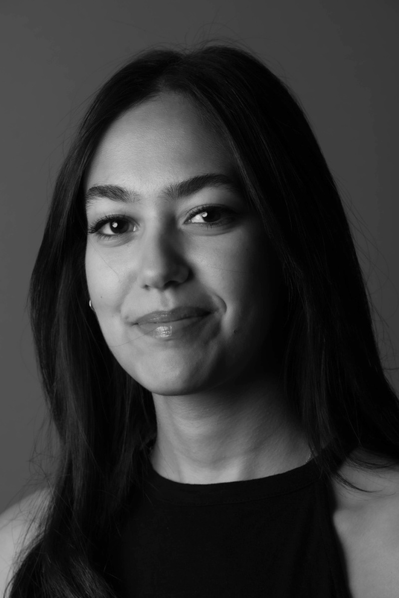 Nada Ashraf - Graphic Designer