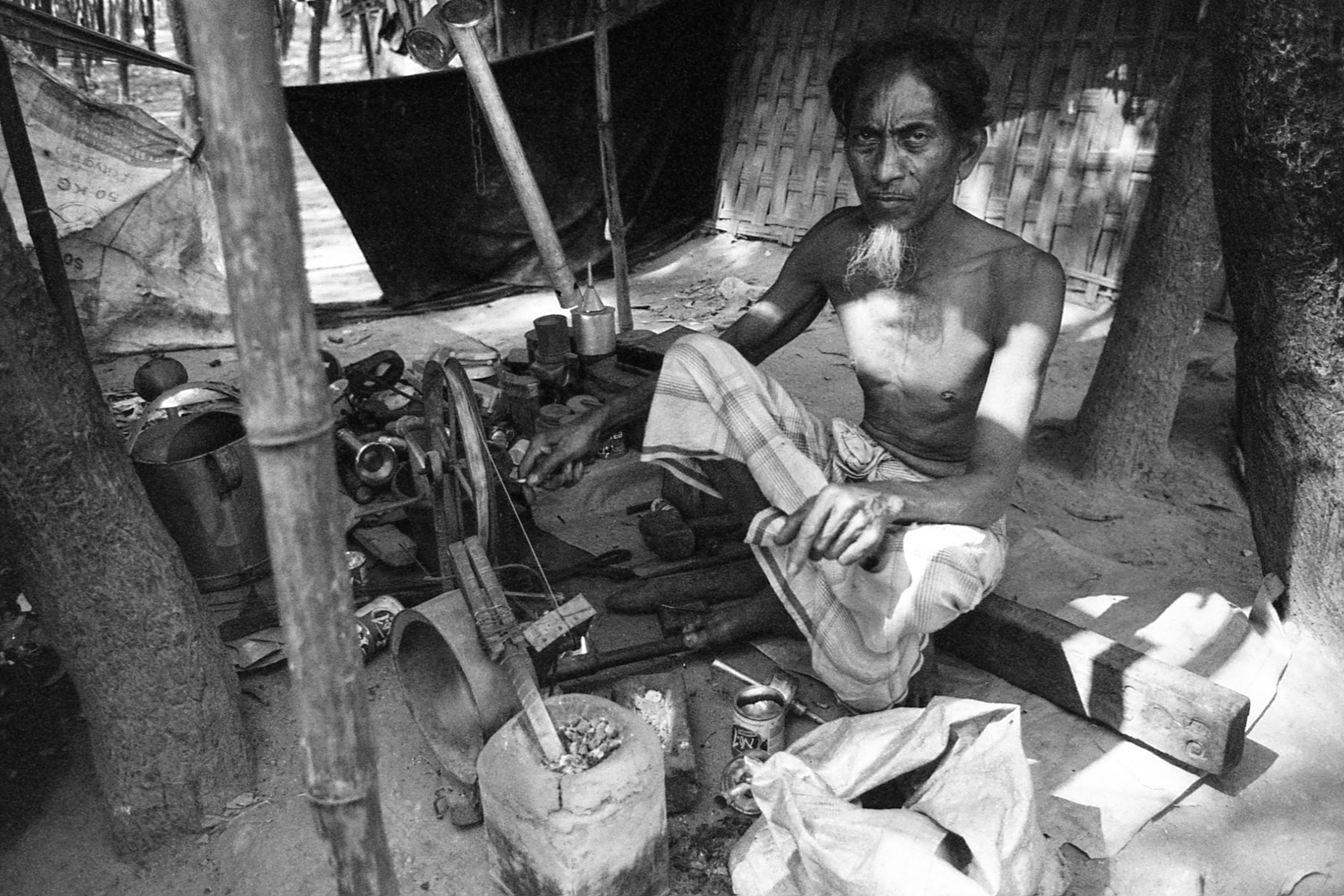 Leda Camp, Teknaf, Bangladesh. Many Rohingyas managed to set up their trades and crafts within camp.