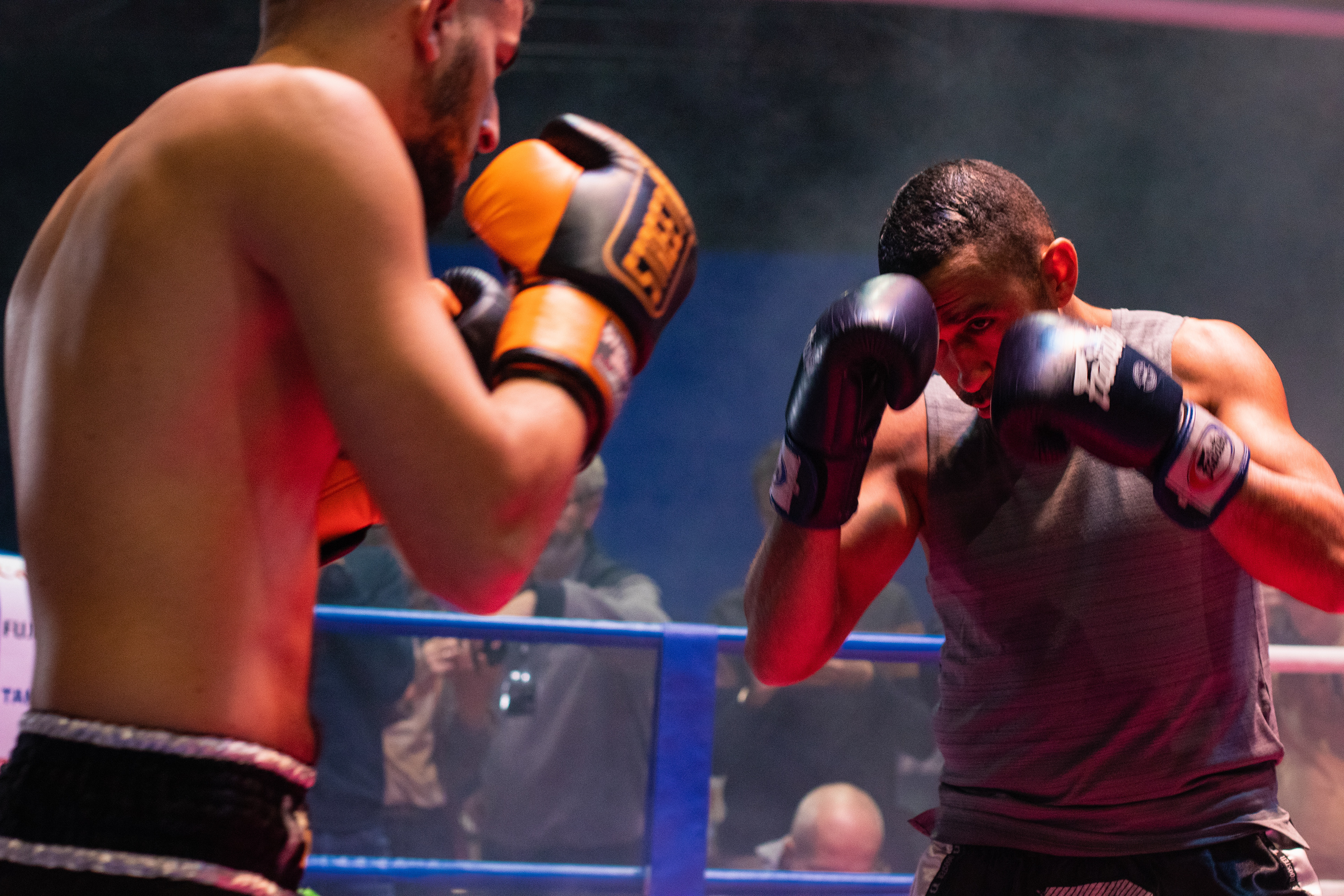 Combat de boxe sur le ring