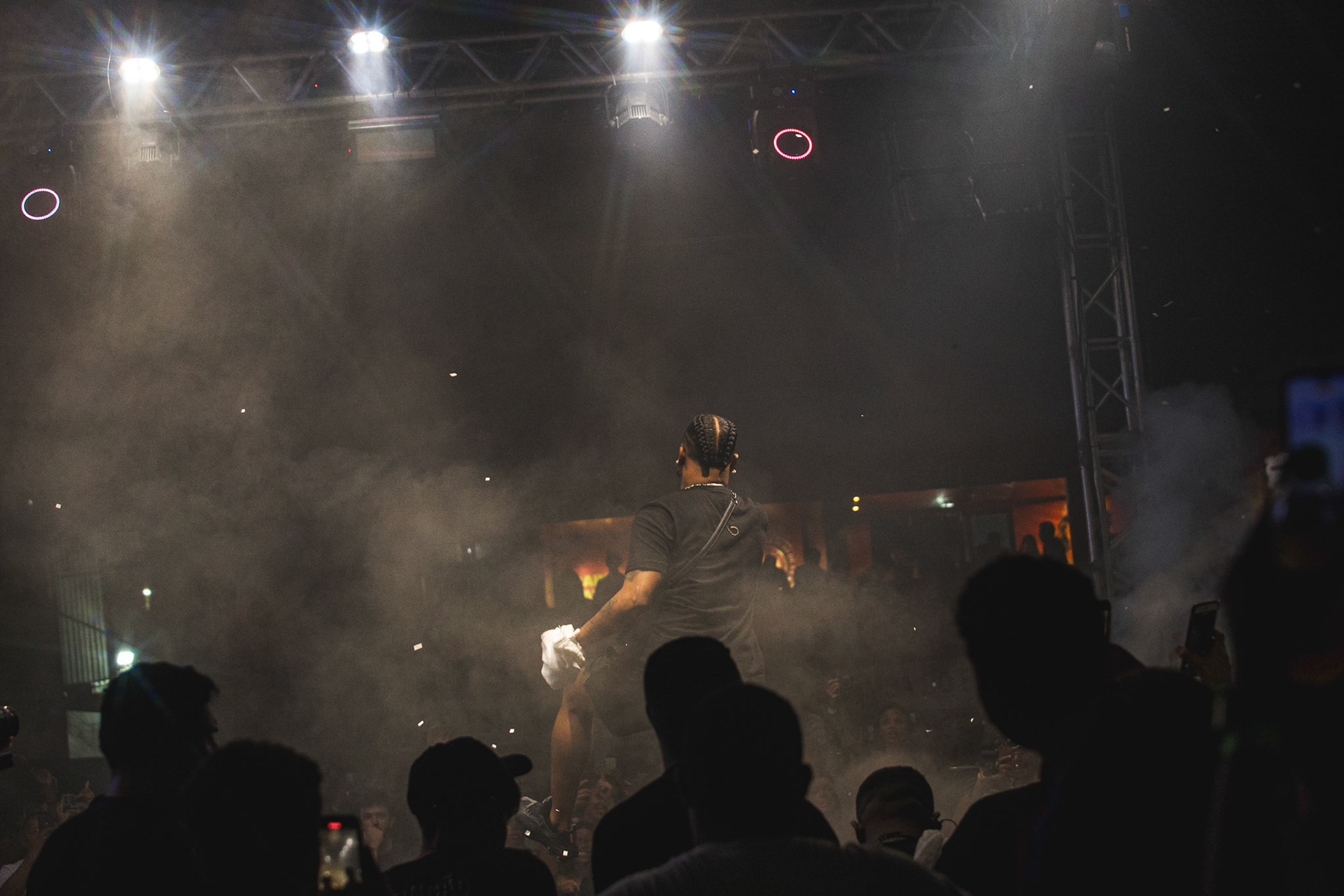 Fotografia por Luan Braz, direitos reservado a AWest Bliue