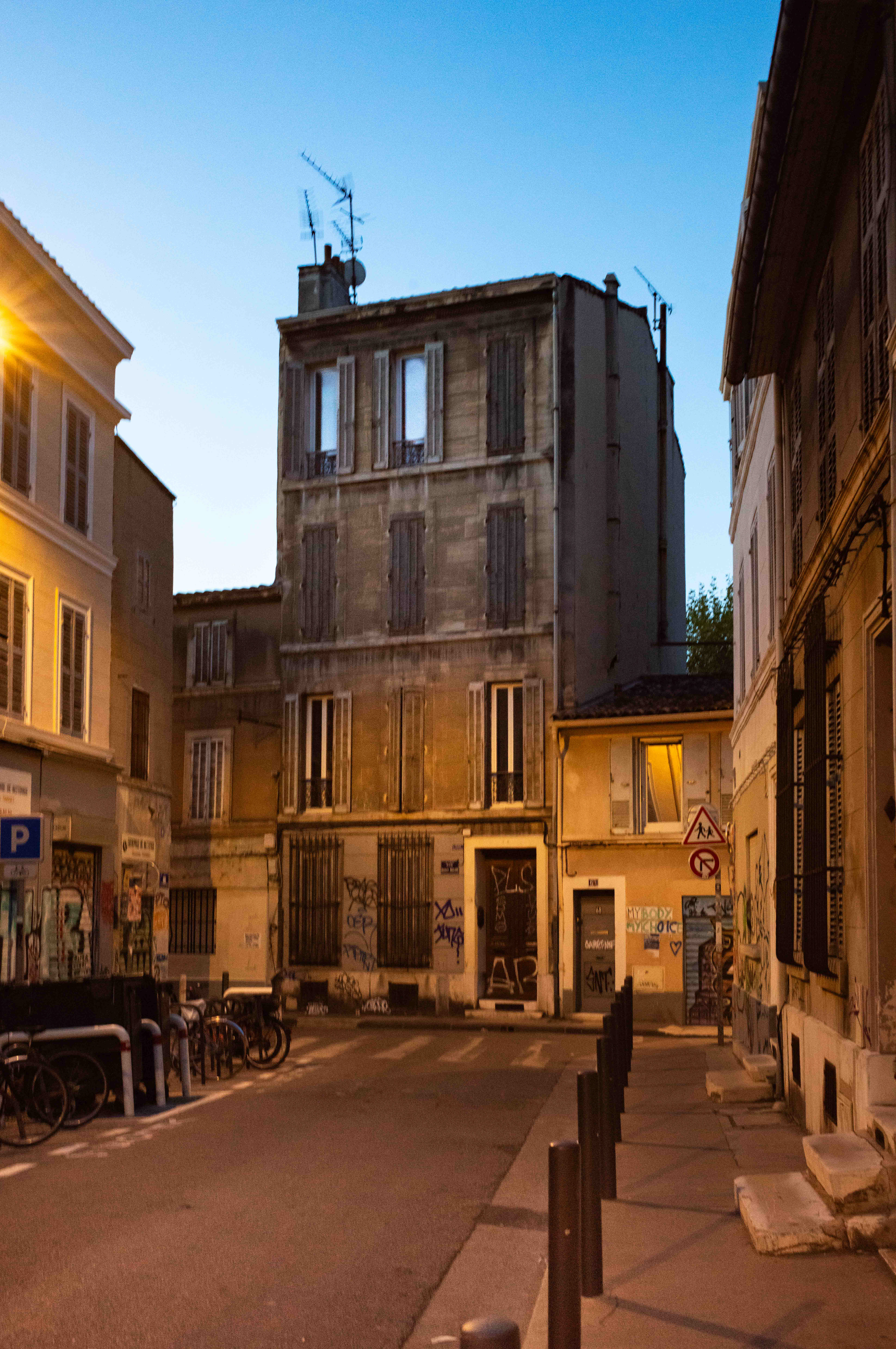 Landphoto - in-strada