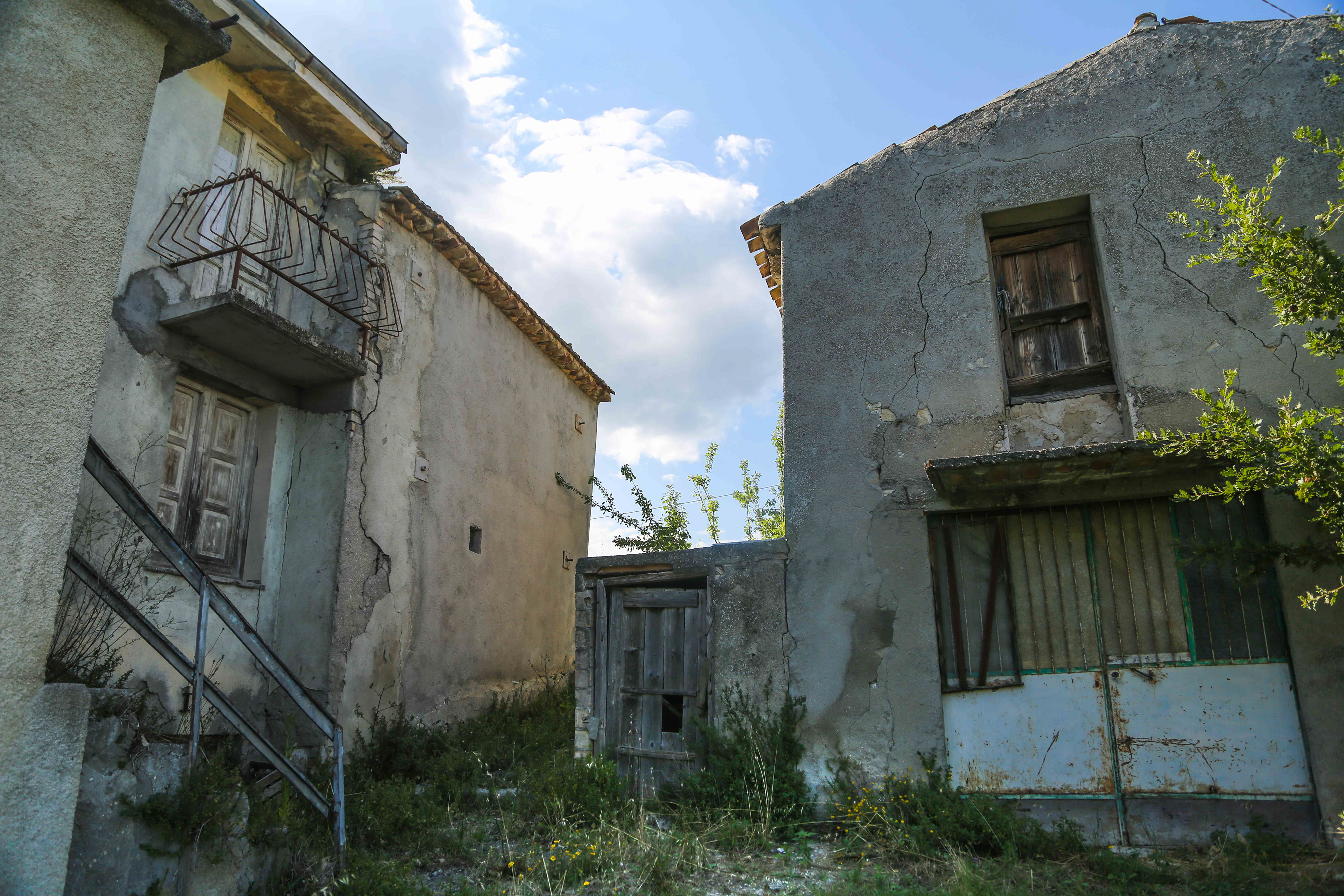 Landphoto - in-strada