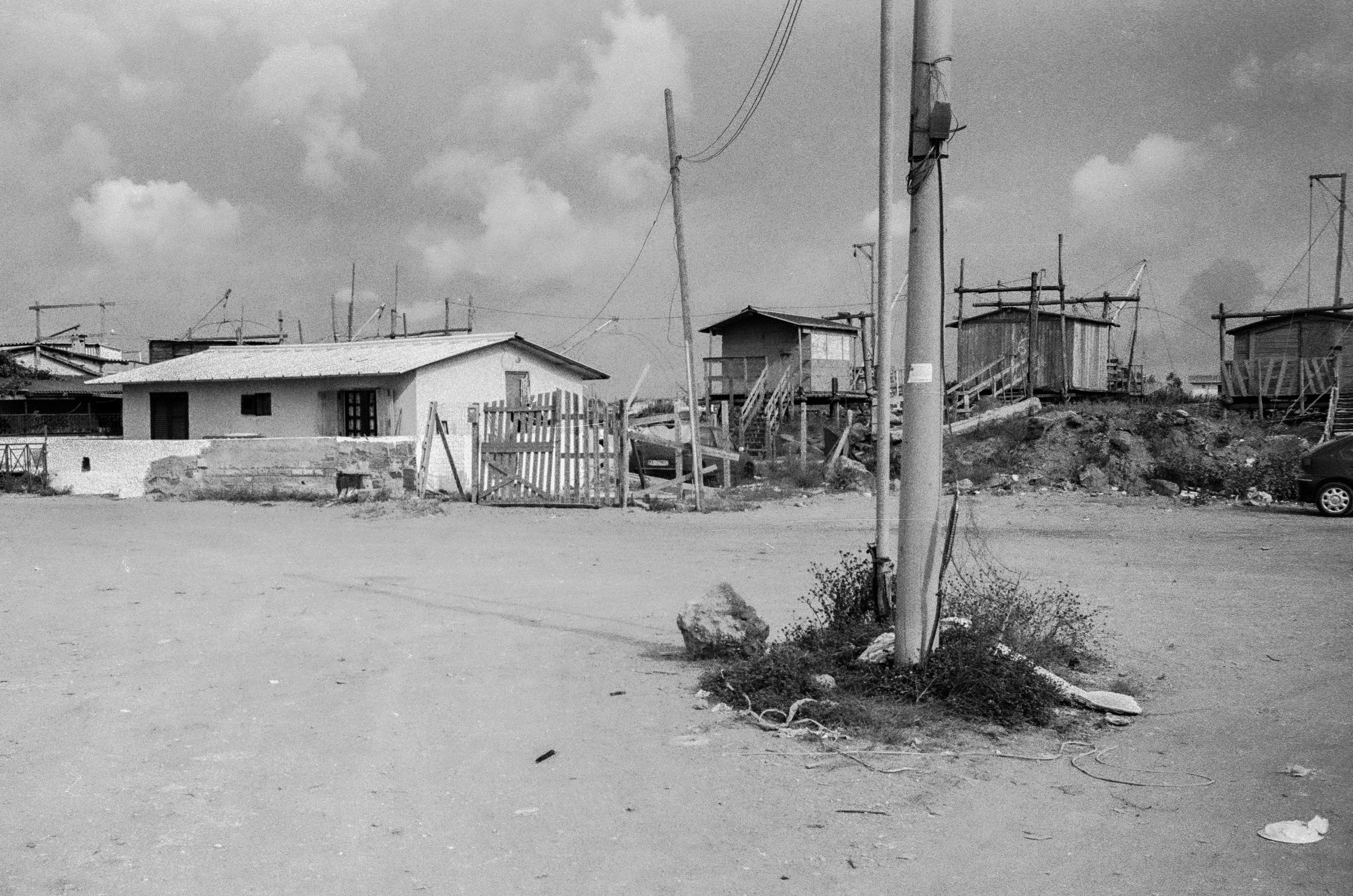 Landphoto - in-strada