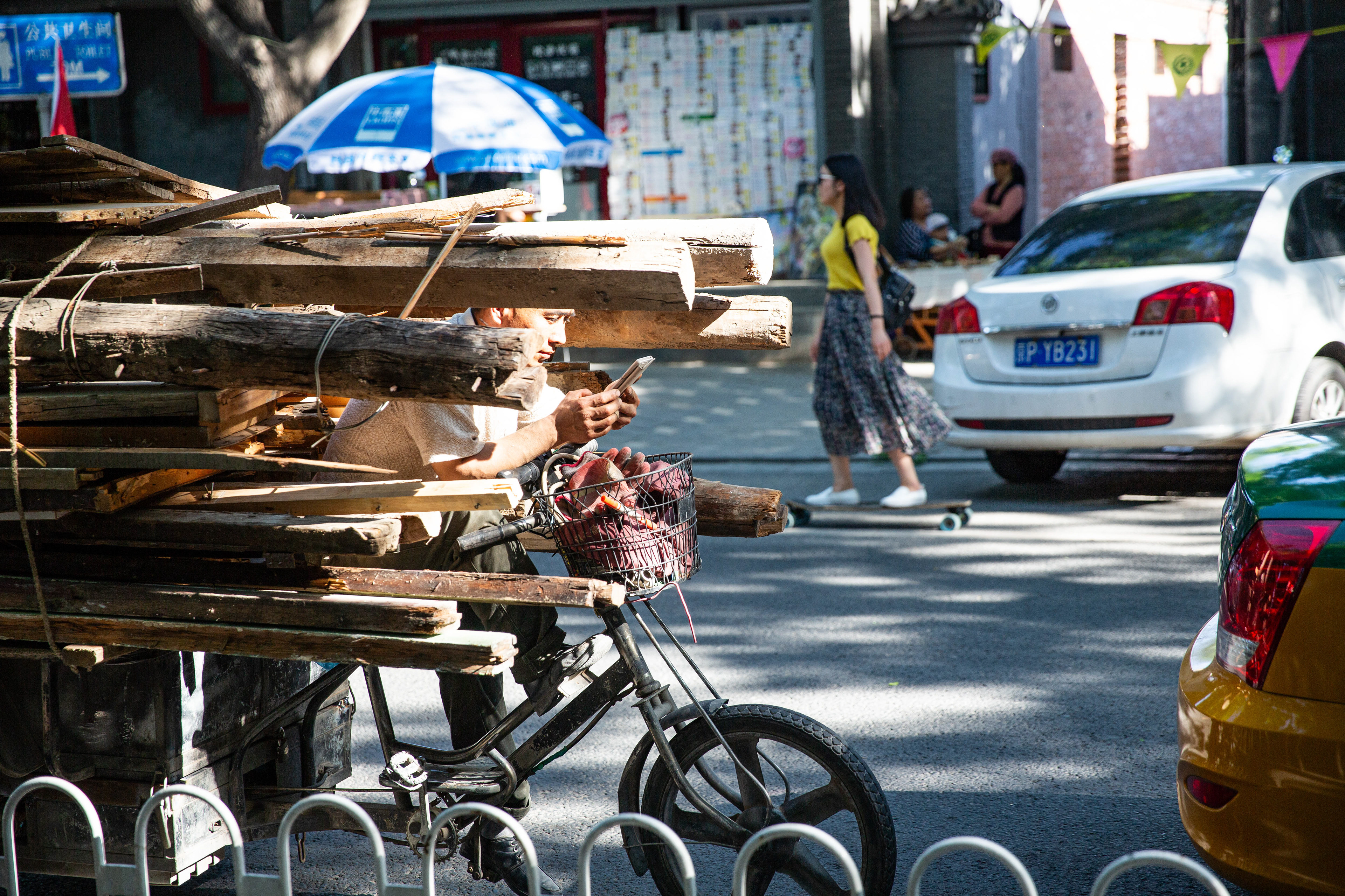 Landphoto - In-strada
