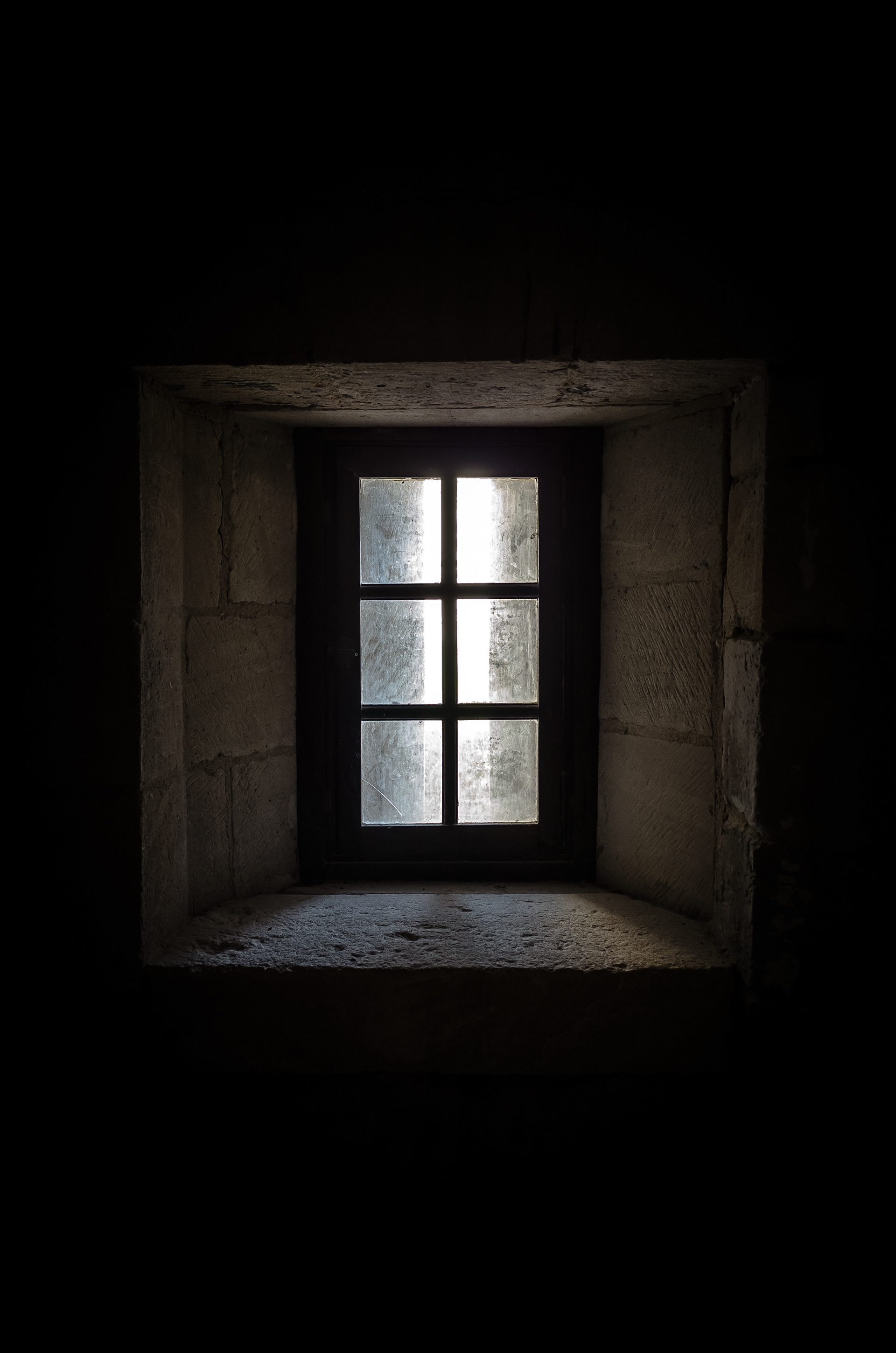 Fenêtre dans un château (France)