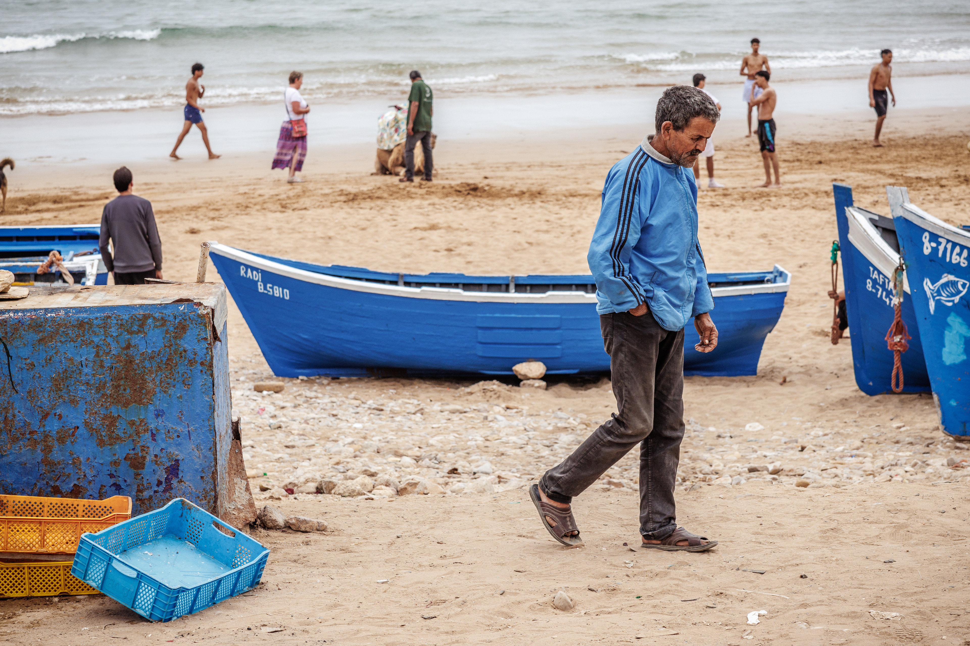 Un homme qui passe (Taghazout Maroc)