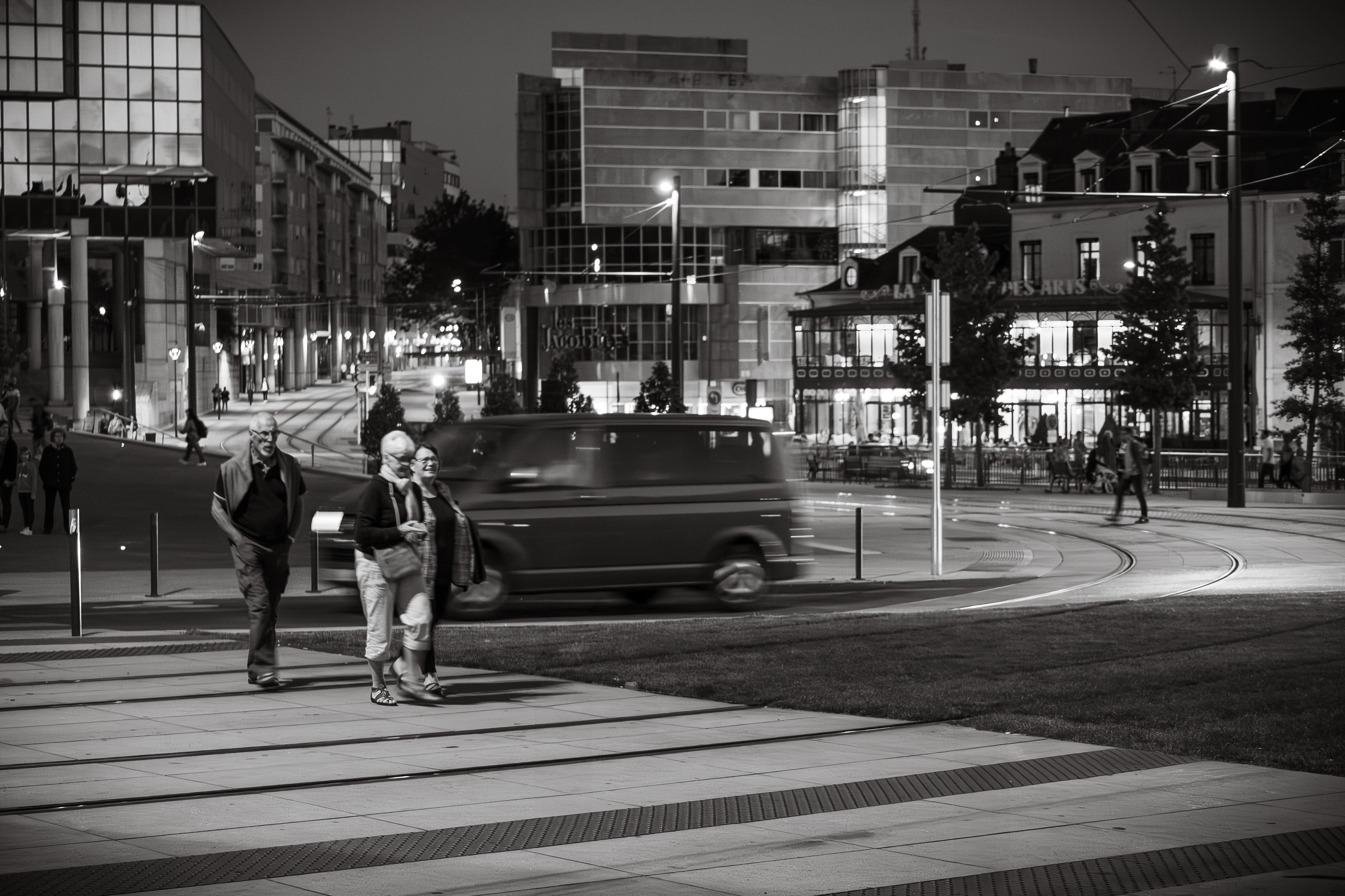 Le Mans la nuit