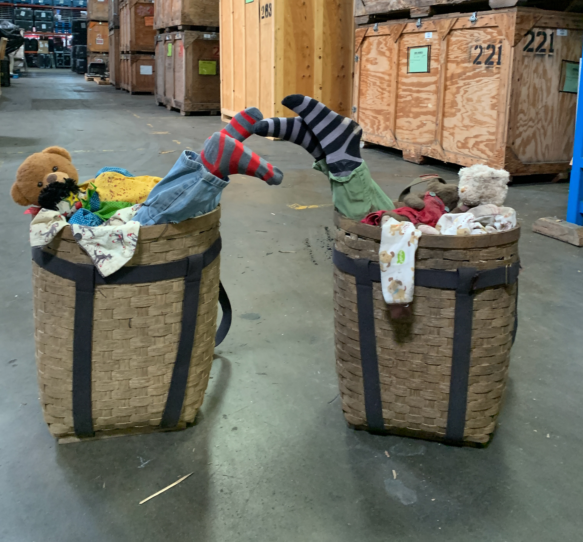 Custom backpack prop for walk around character