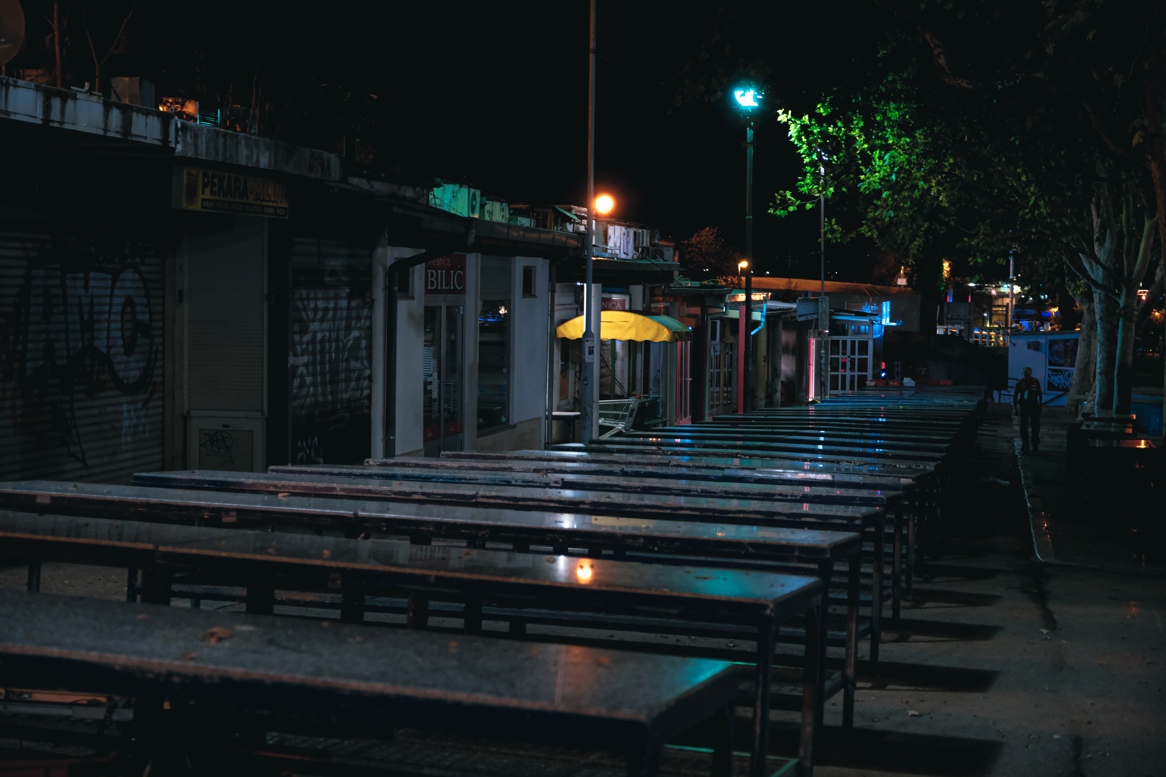 Split market at night