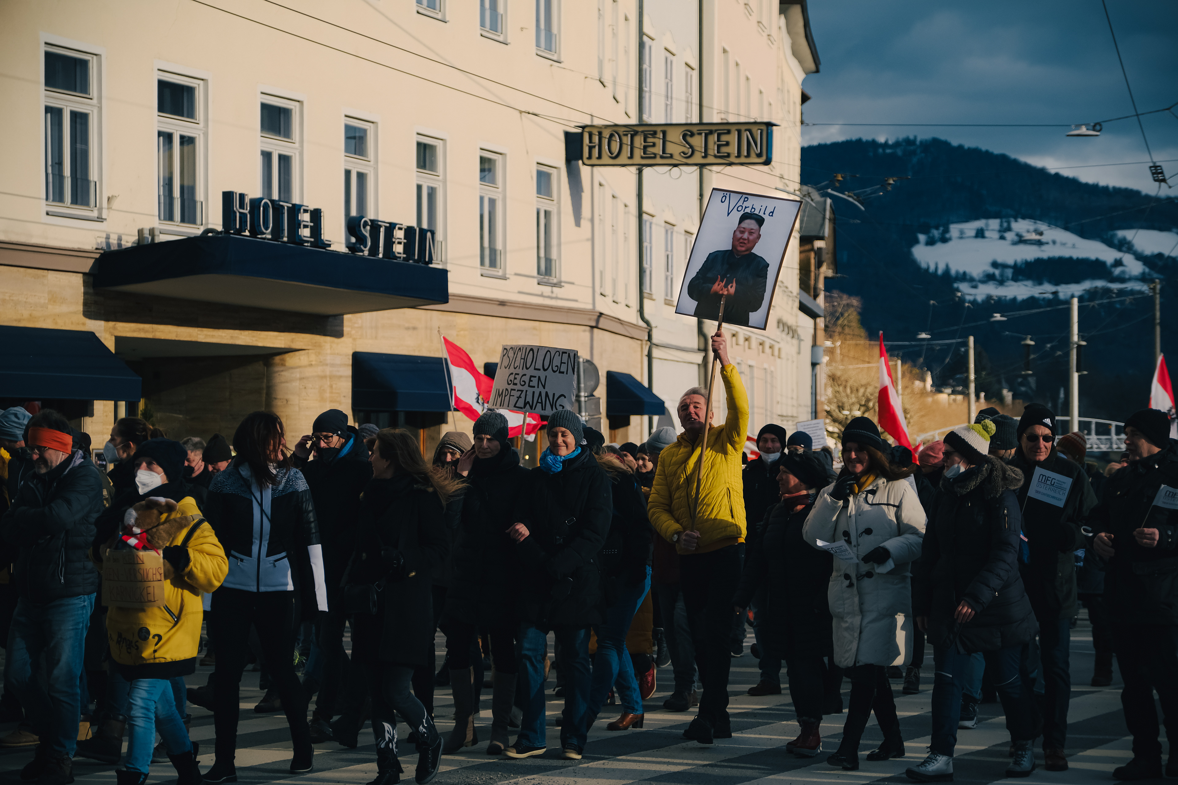 Demonstration MFG ("Menschen Freiheit Grundrechte"),  Salzburg