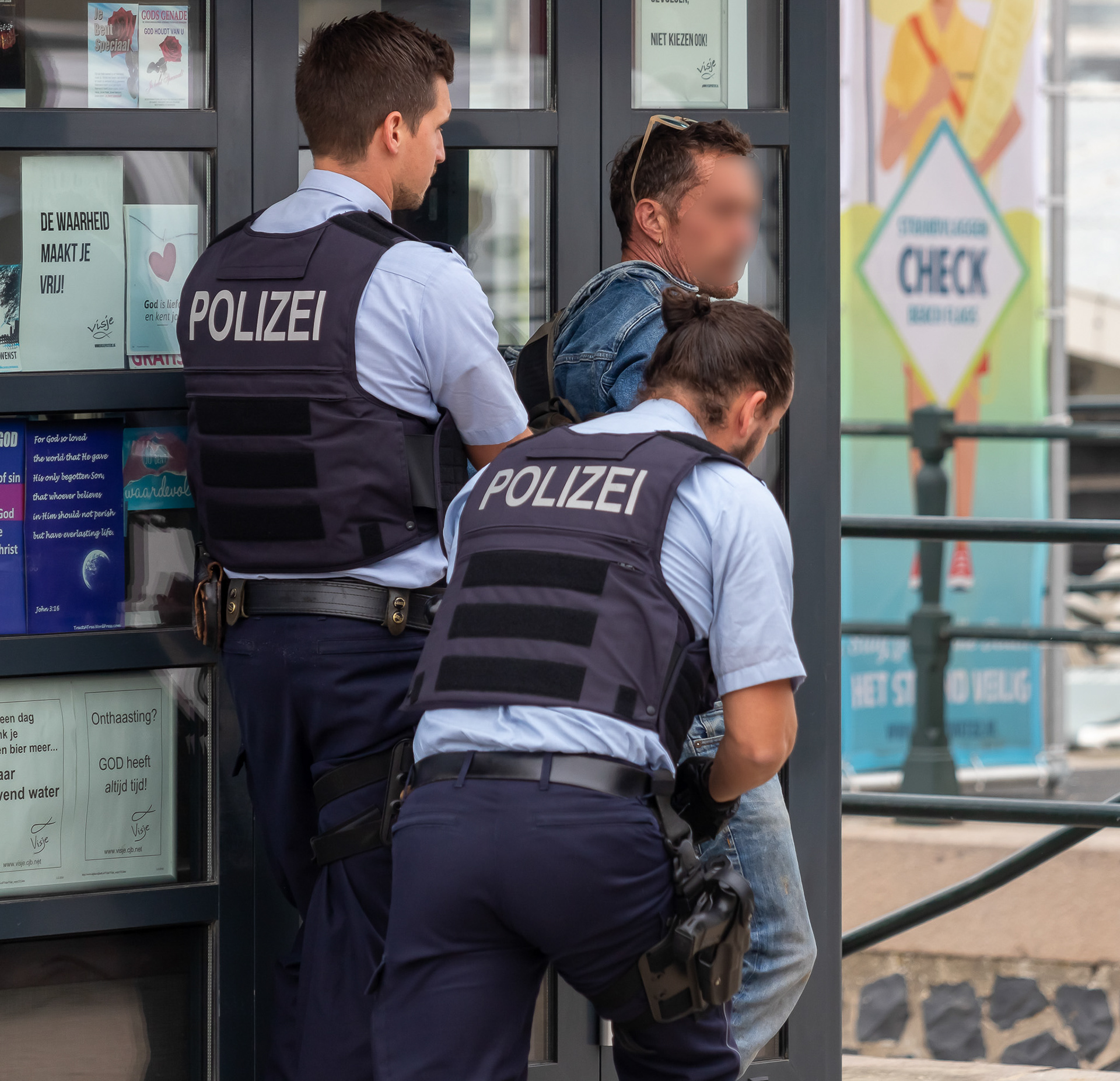 Arrestatie op Scheveningen boulevard