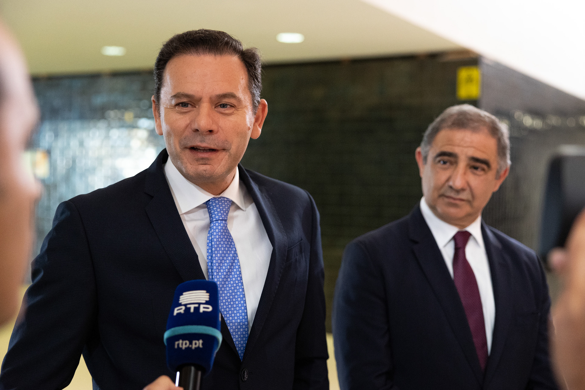 Luís Montenegro em declarações aos jornalistas