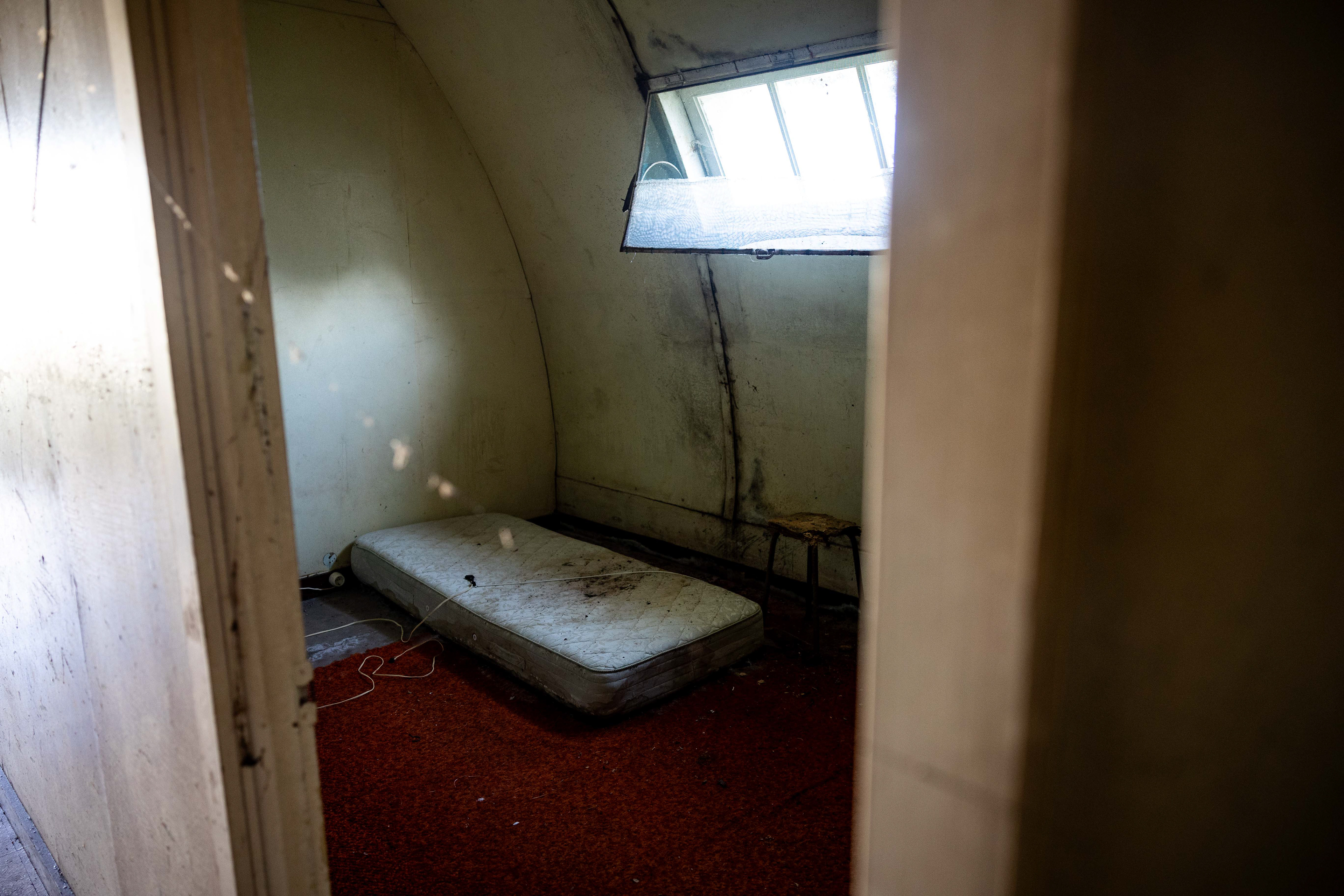 Habitações junto ao Aeroporto de Santa Maria. Vila do Porto, 11 Dezembro 2023 ©Hugo Moreira