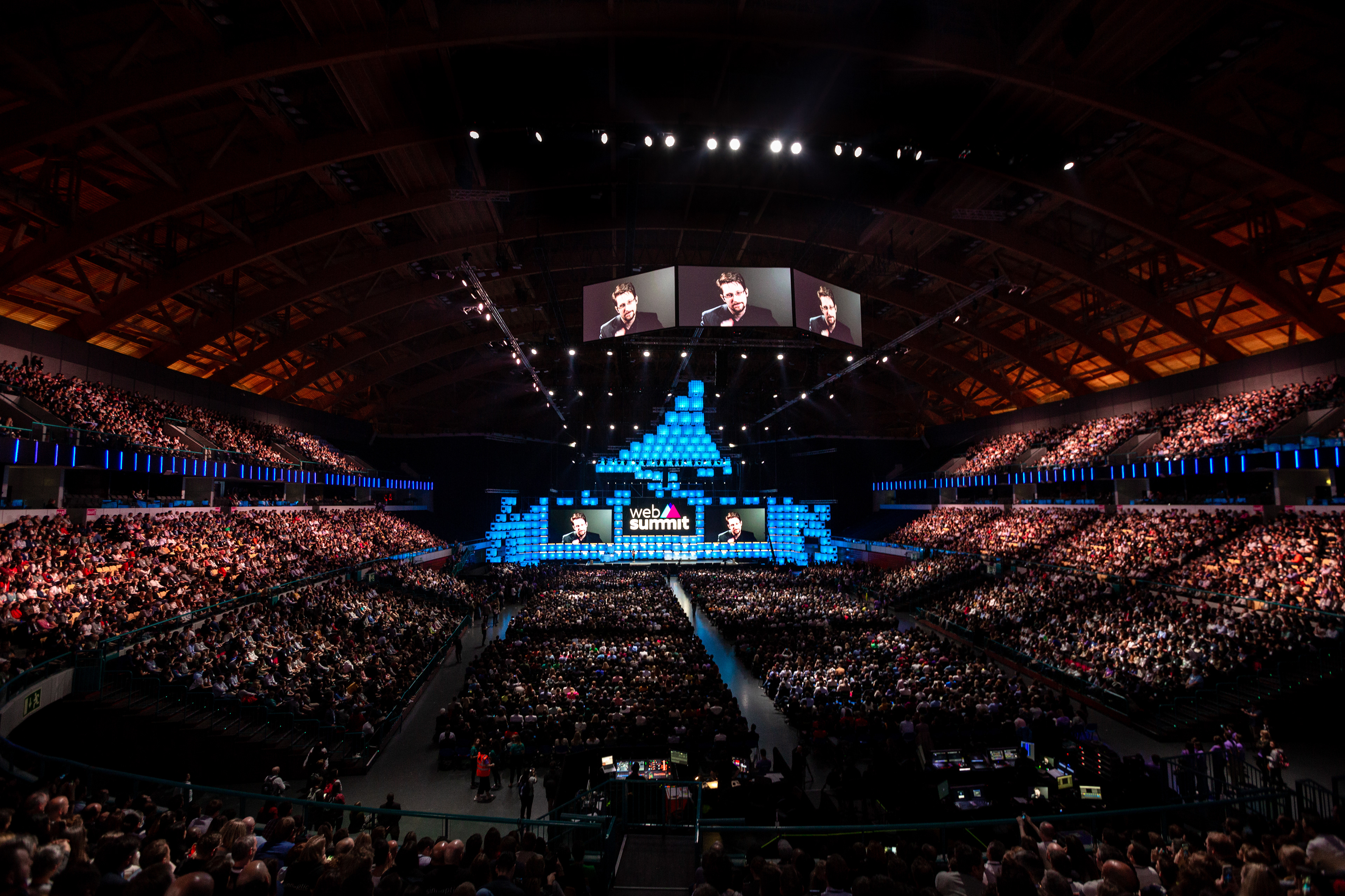 Altice Arena packed for the opening of the summit
