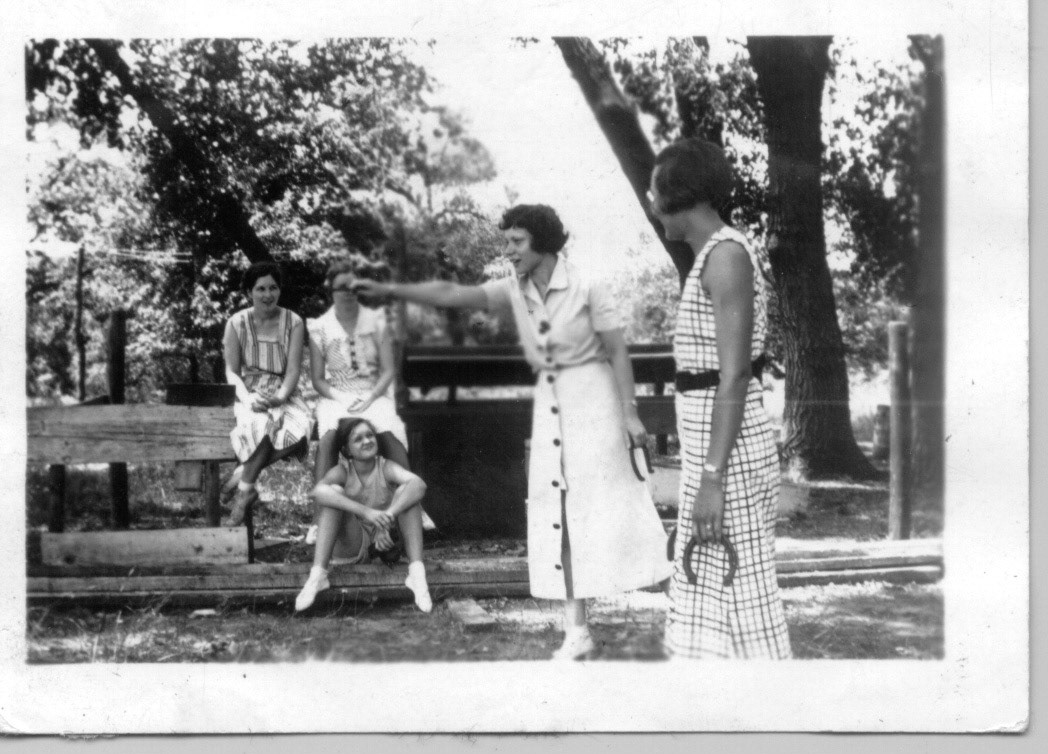 Horseshoes: Doris, Henrietta, Beryl, Coletta, Beulah