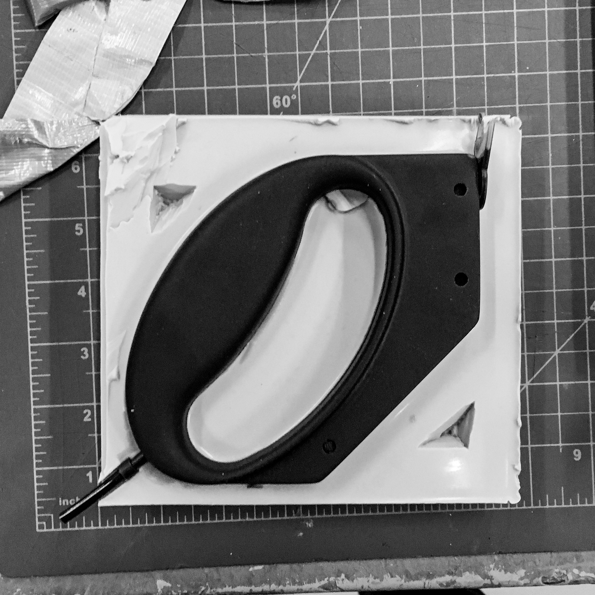 demolding casted handle