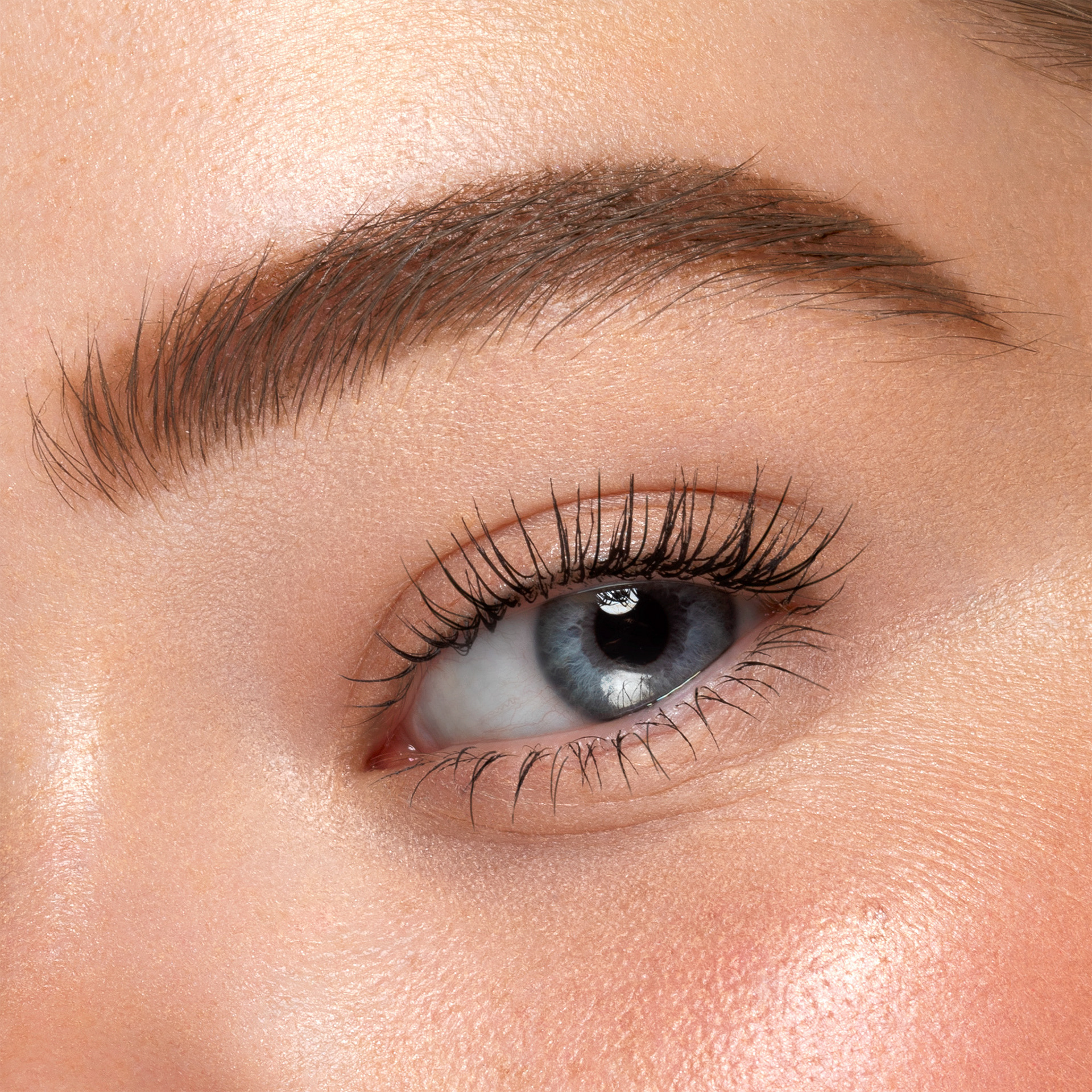 AFTER THERE BROW GEL 02