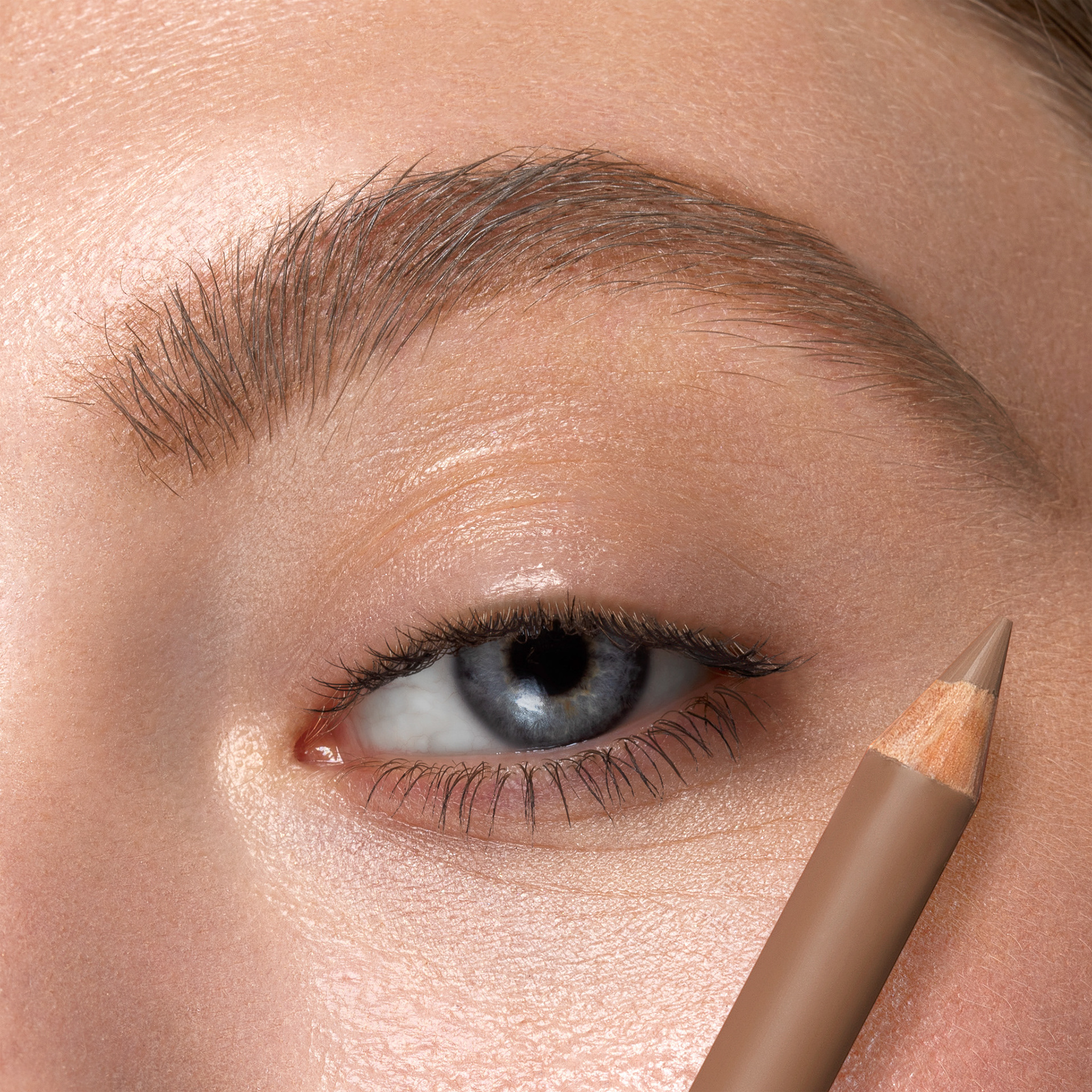 AFTER THERE BROW PENCIL 01
