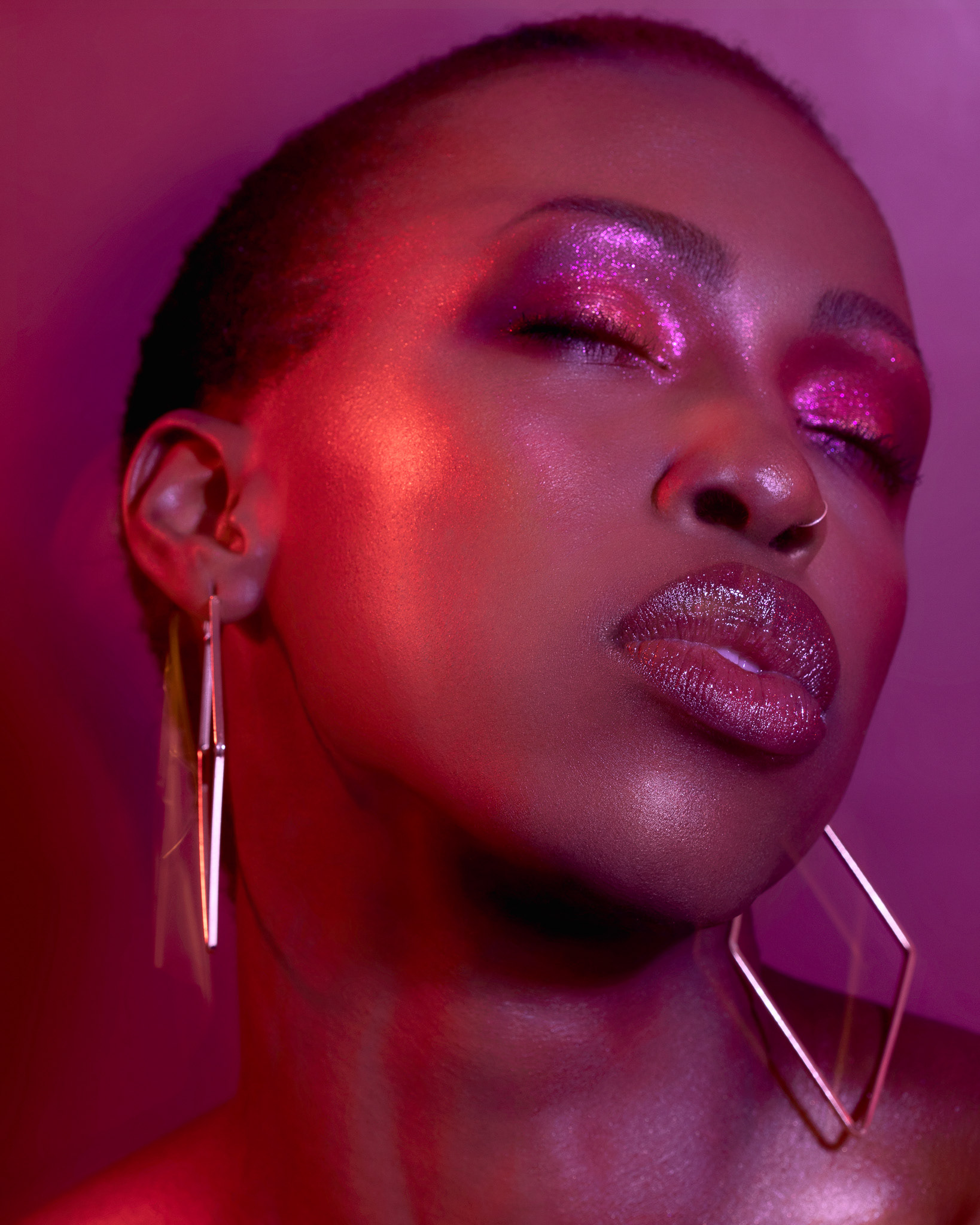Model: Priscilla E. Onakpovhie | Makeup and Photography: Paulina Tyrala
