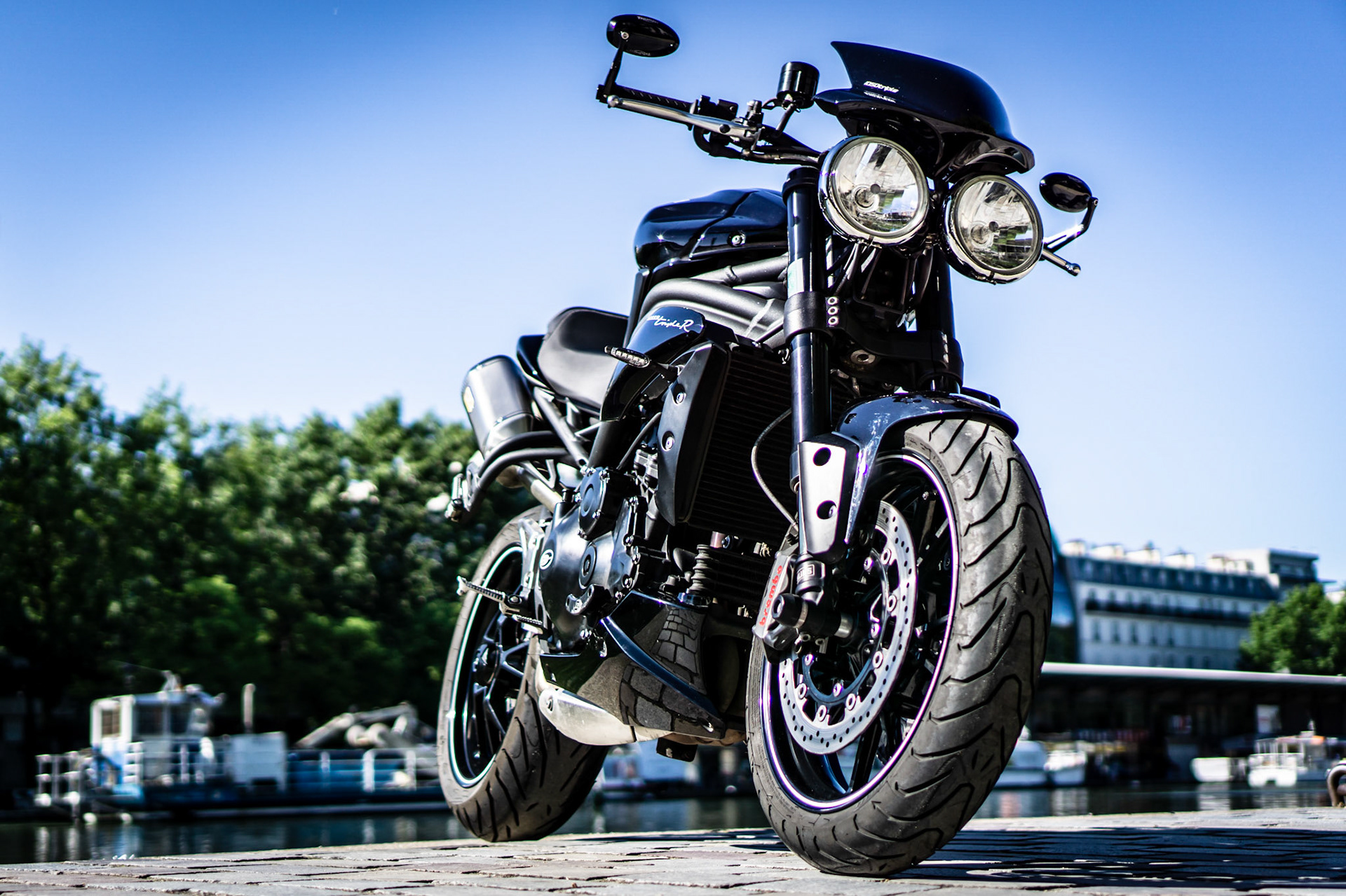 Speed Triple R