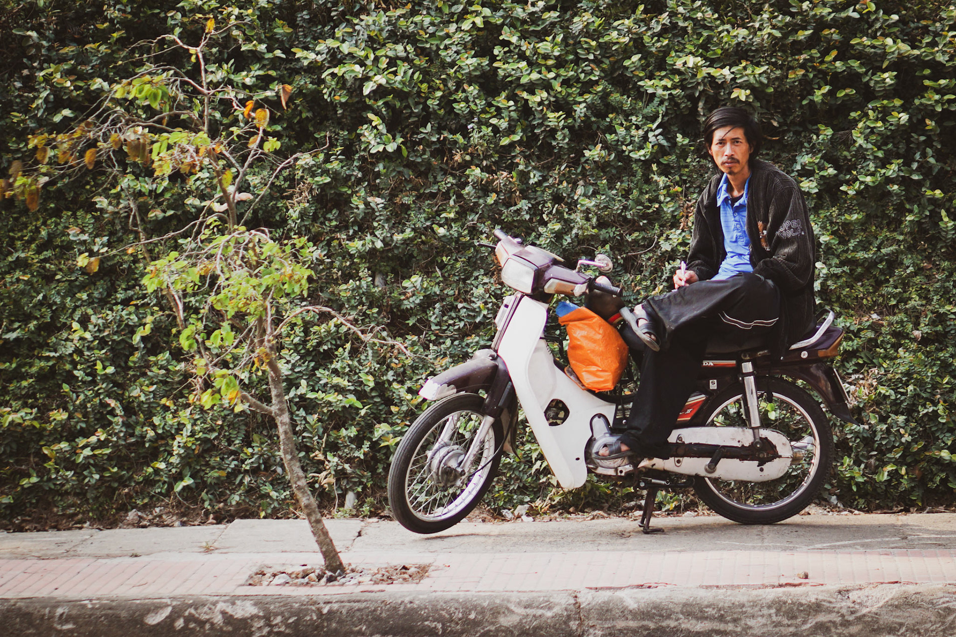 L'homme à la Mobylette