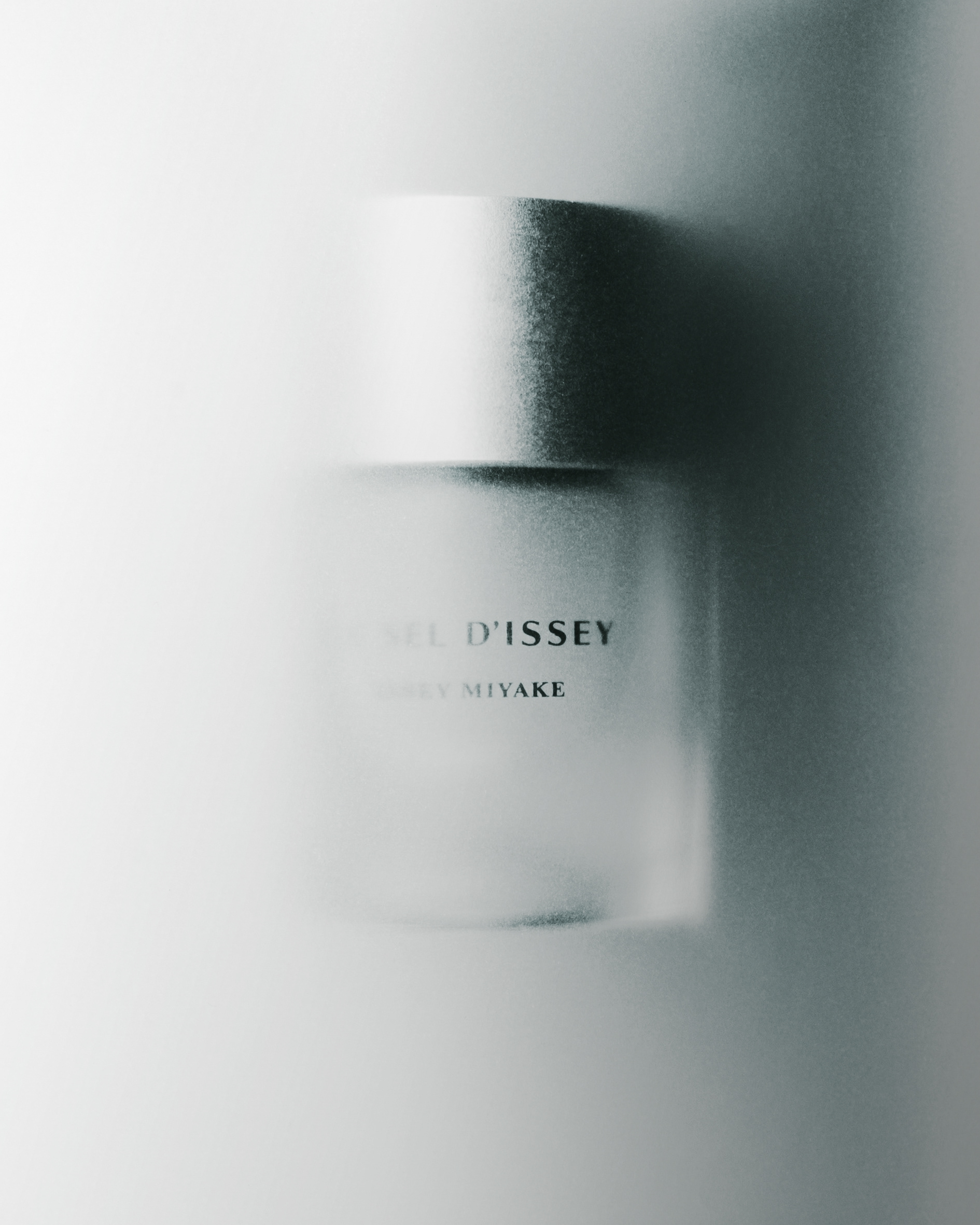 ISSEY MIYAKE